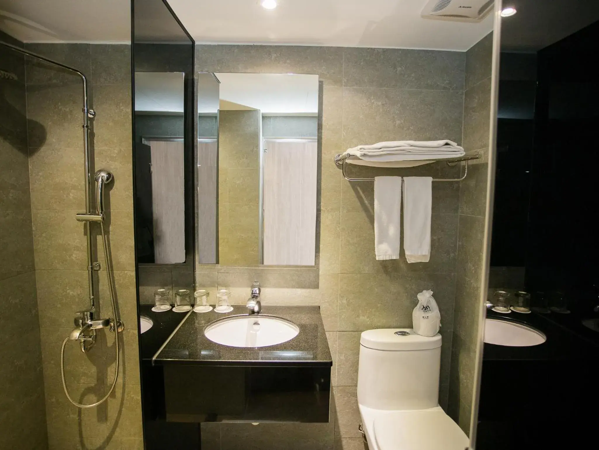 Bathroom in Khan Hotel