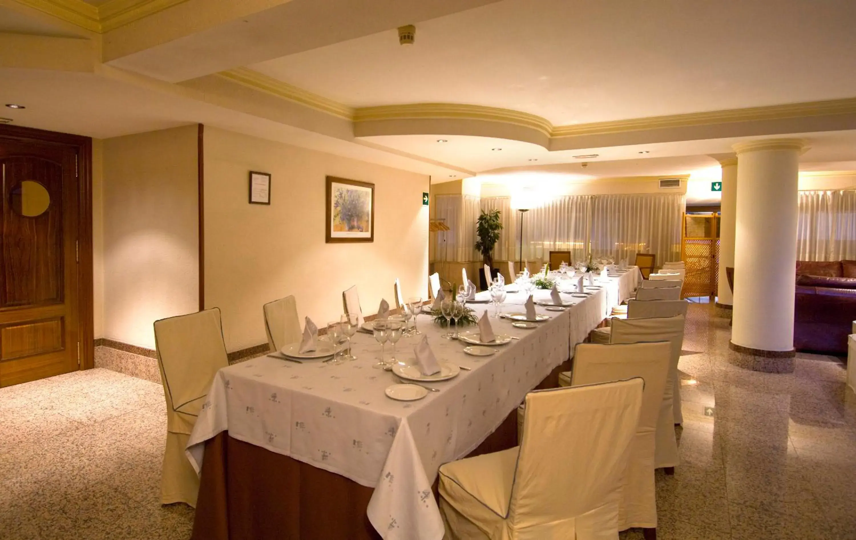 Restaurant/places to eat in Hotel San Antonio Restaurant/places to eat in Hotel San Antonio