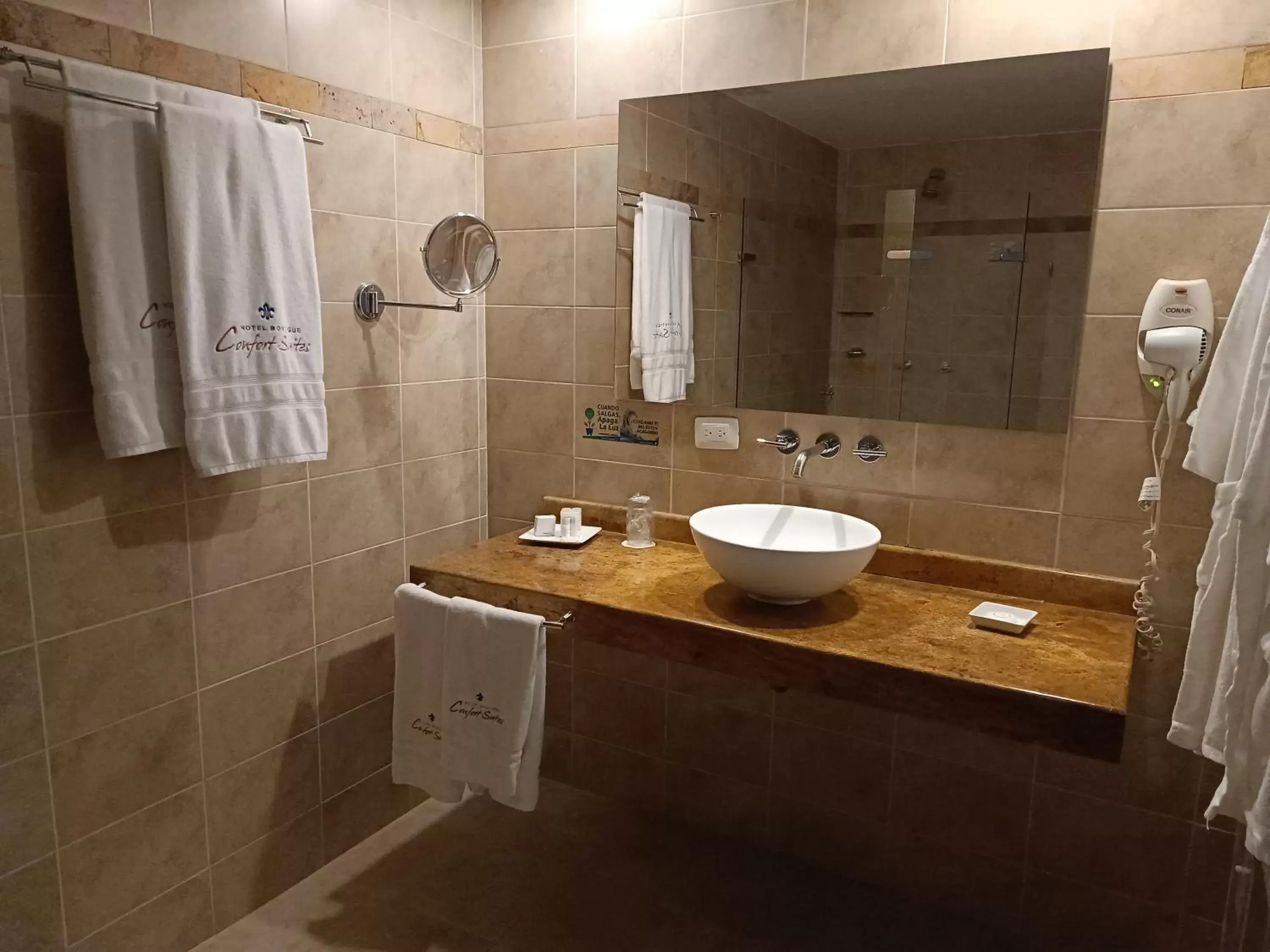 Bathroom in Hotel Boutique Confort Suites