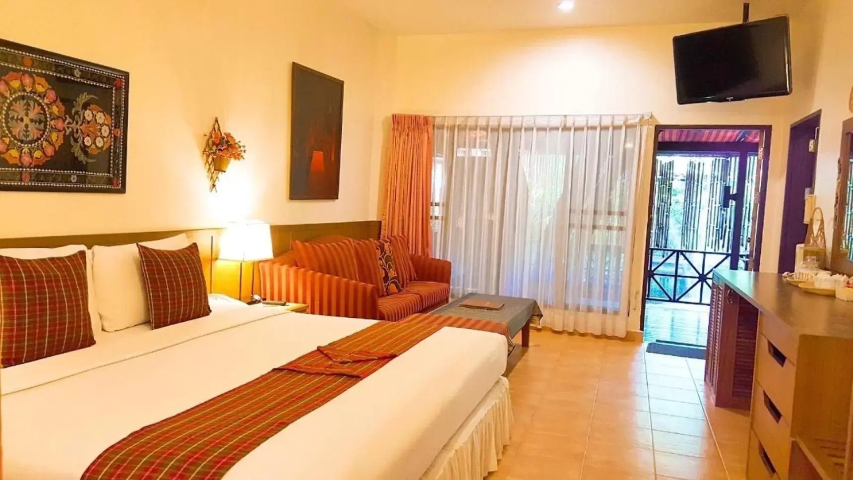 Bed in Birds and Bees Resort Bed in Birds and Bees Resort