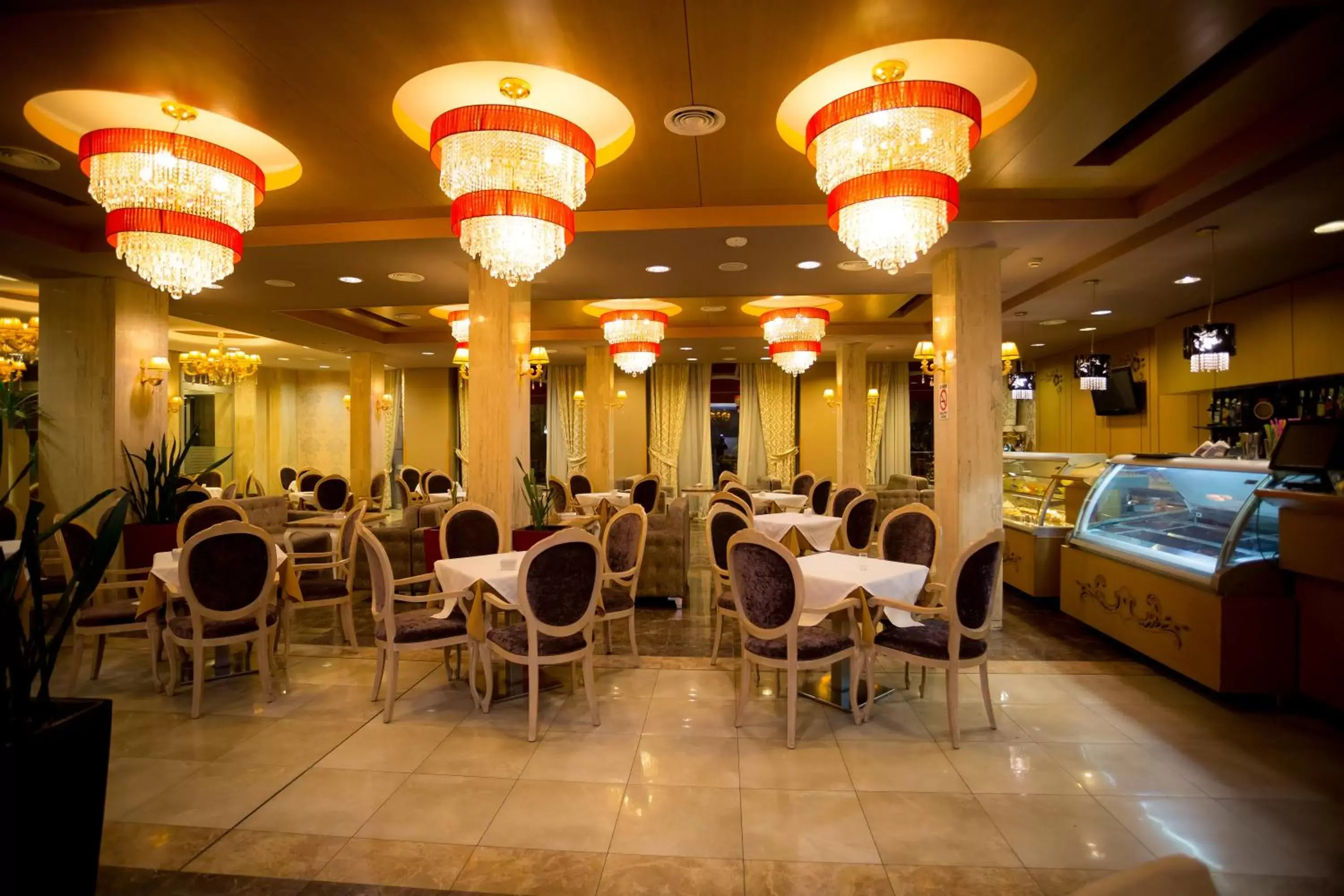 Restaurant/Places to Eat in Hotel Colosseo & Spa