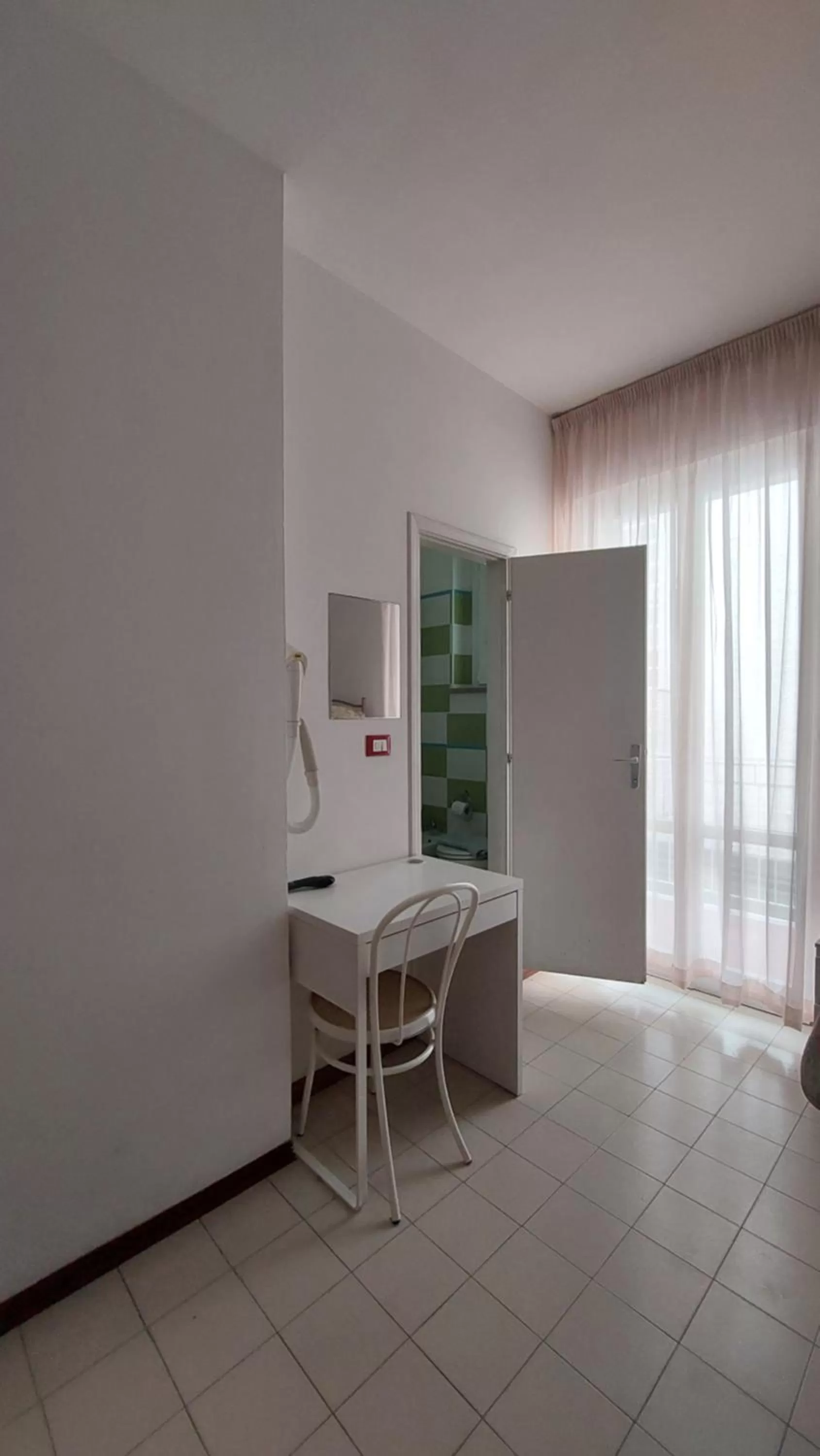 Photo of the whole room in Dipendenza Hotel Las Vegas