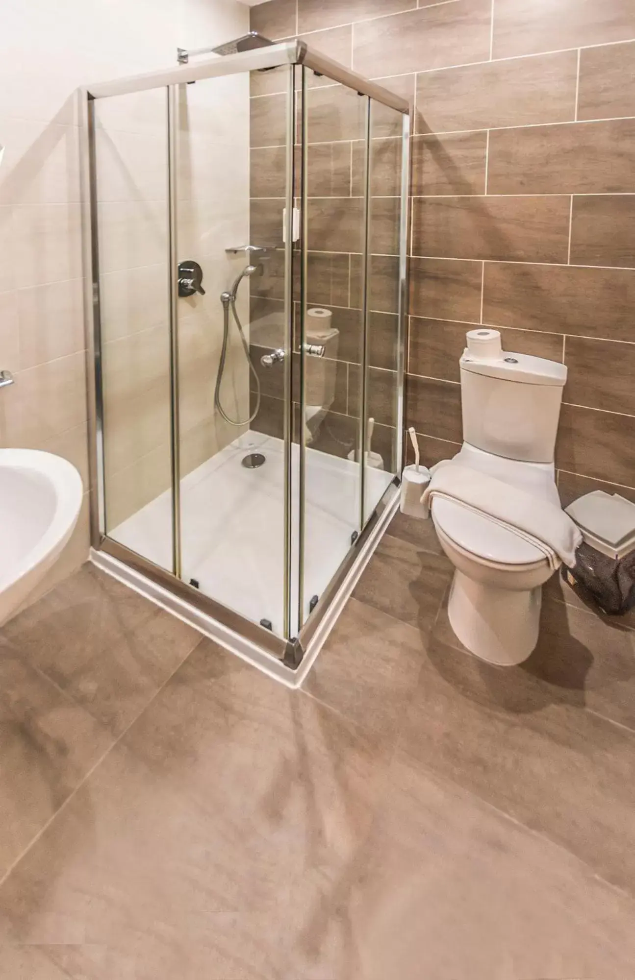 Bathroom in Cerviola Hotel