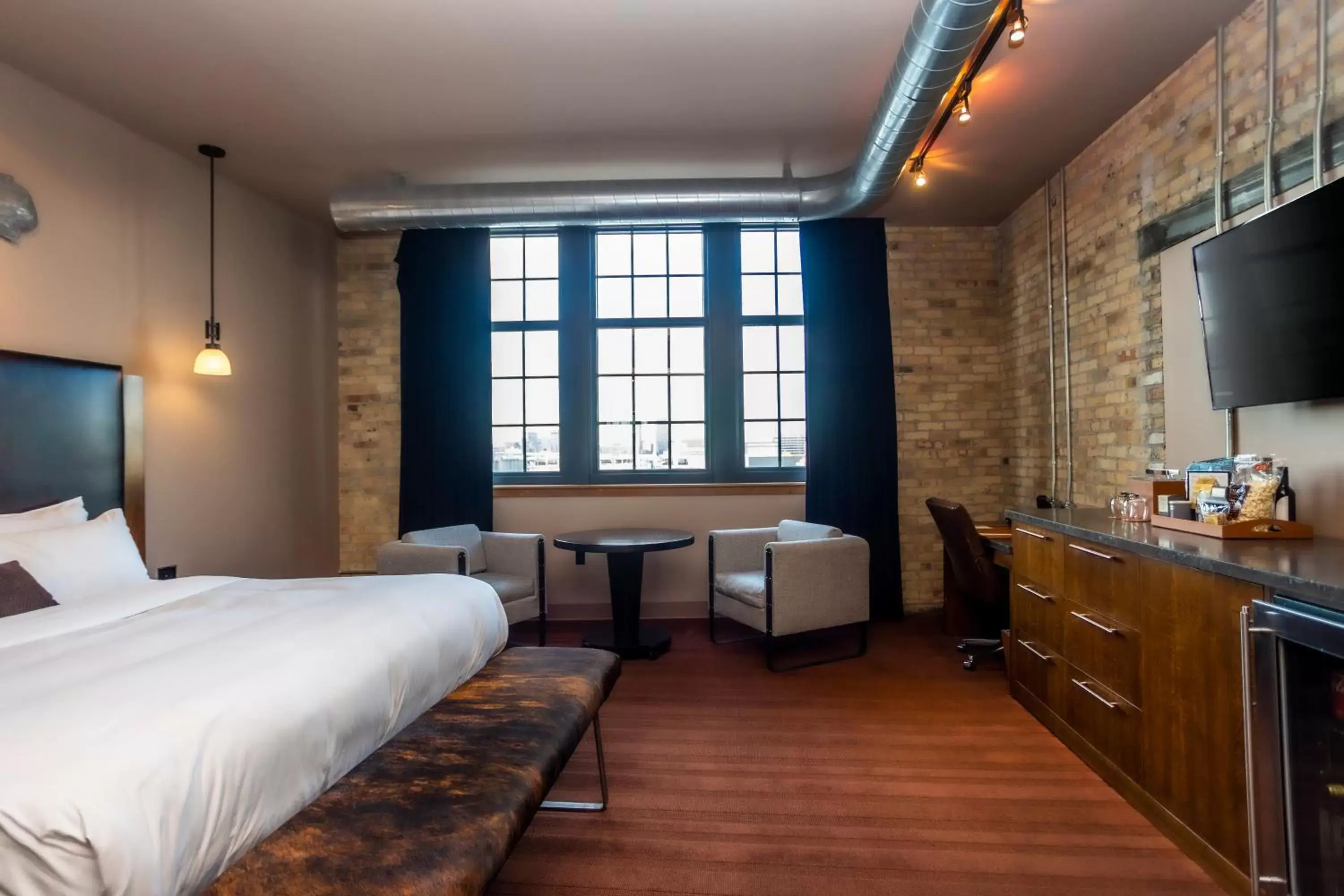 Bedroom, Bed in The Iron Horse Hotel Bedroom, Bed in The Iron Horse Hotel