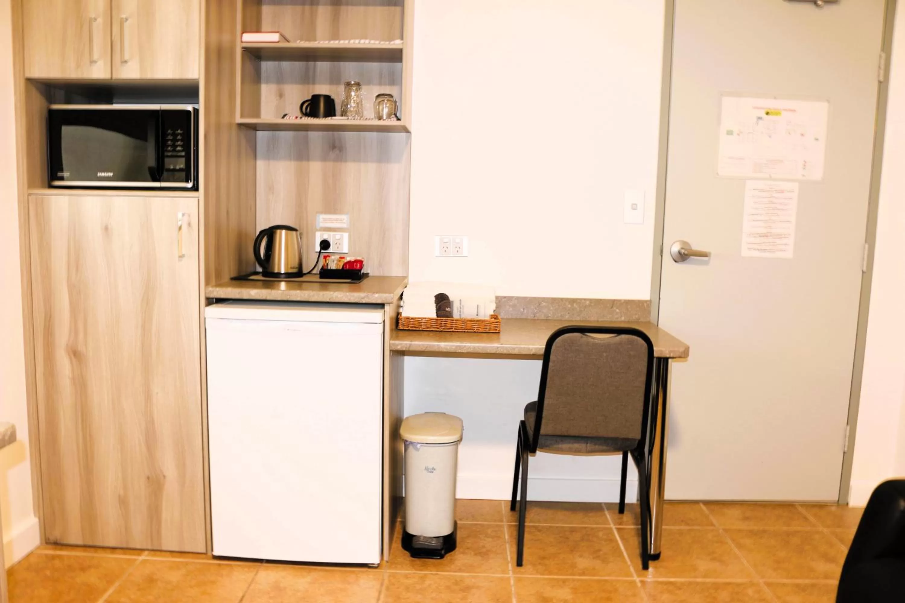 Coffee/tea facilities in Childers Oasis Motel