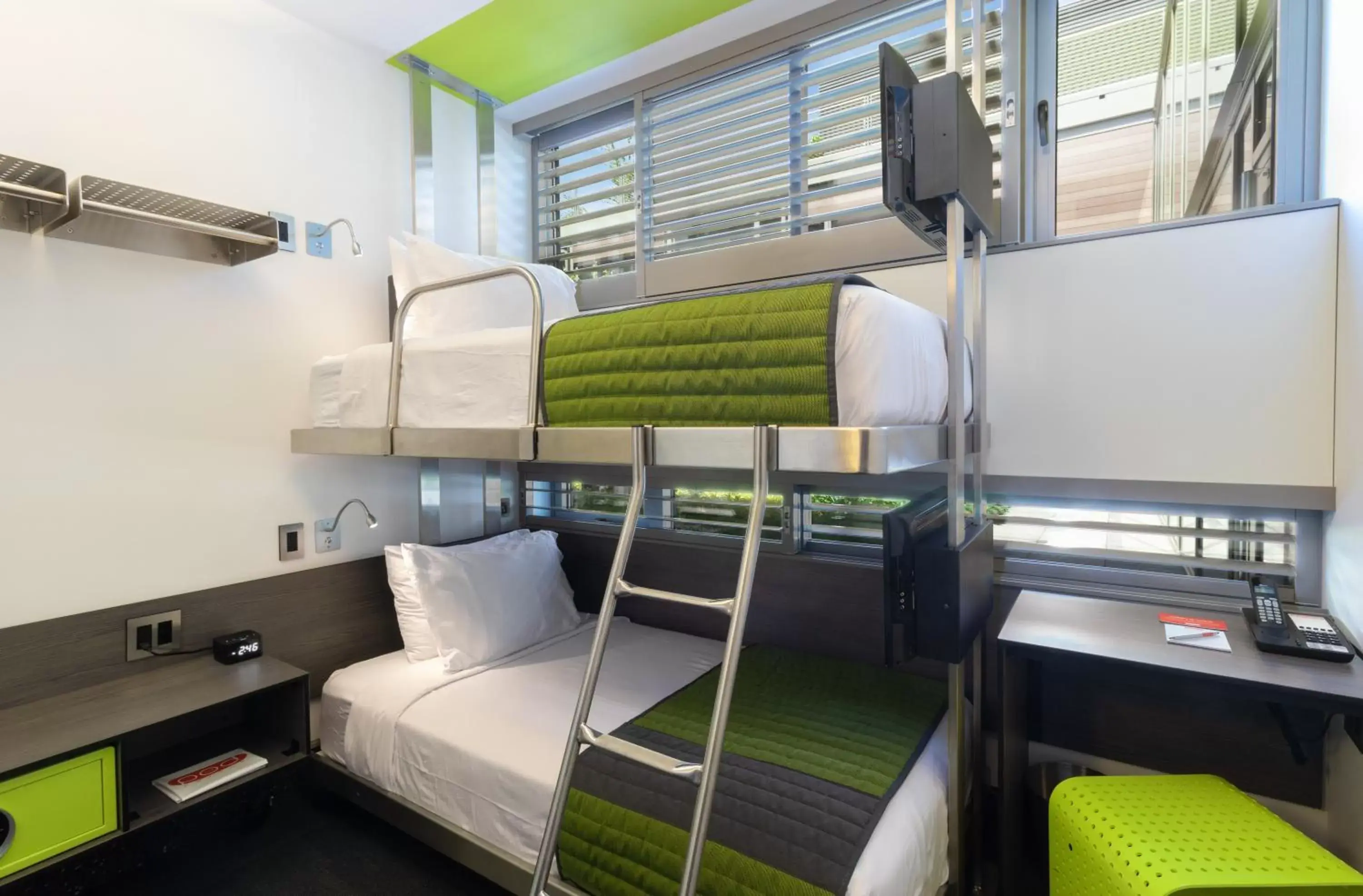 Bedroom, Bed in Pod Brooklyn Bedroom, Bed in Pod Brooklyn
