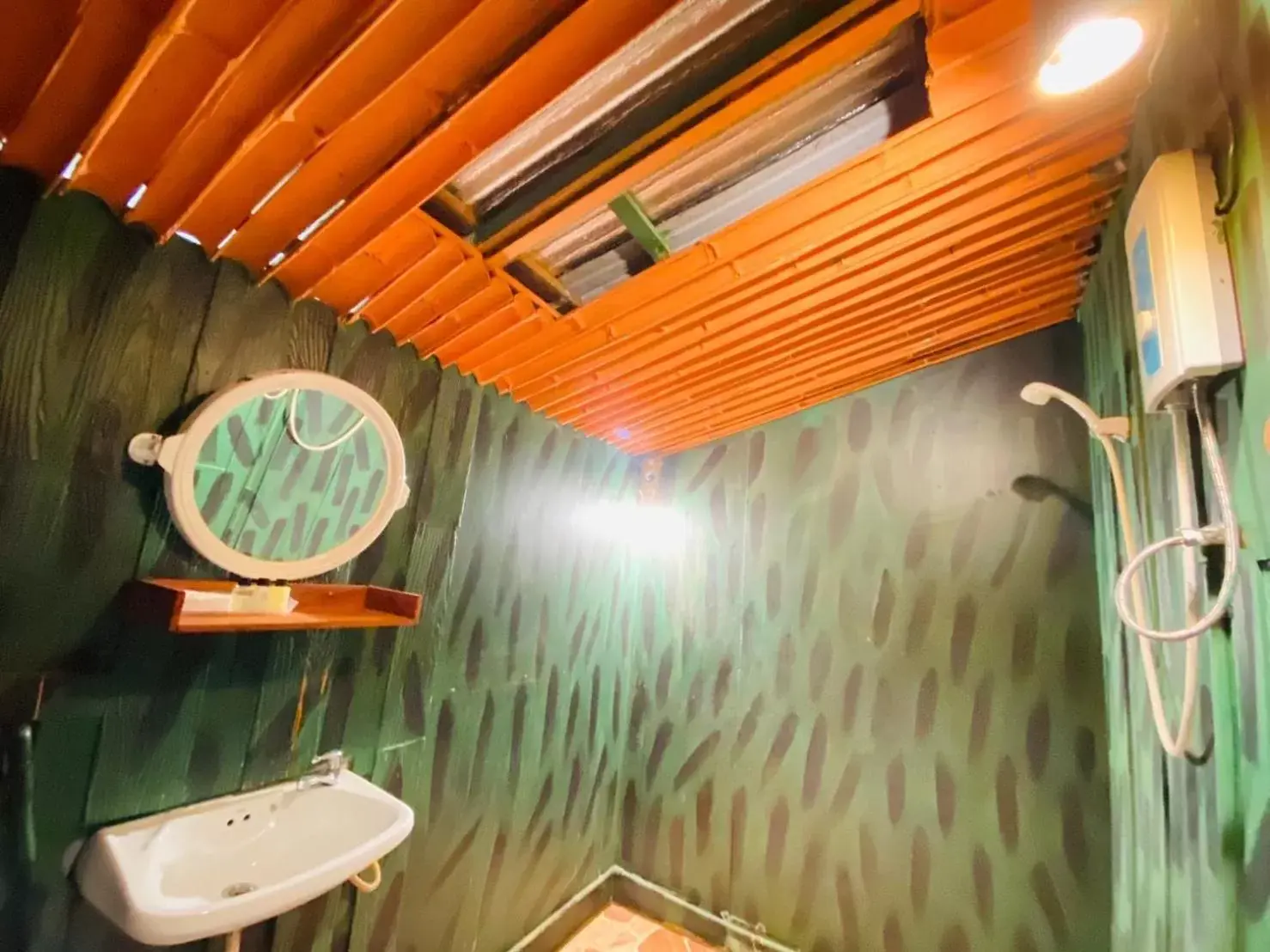 Shower, Bathroom in Khao Sok Tree House Resort