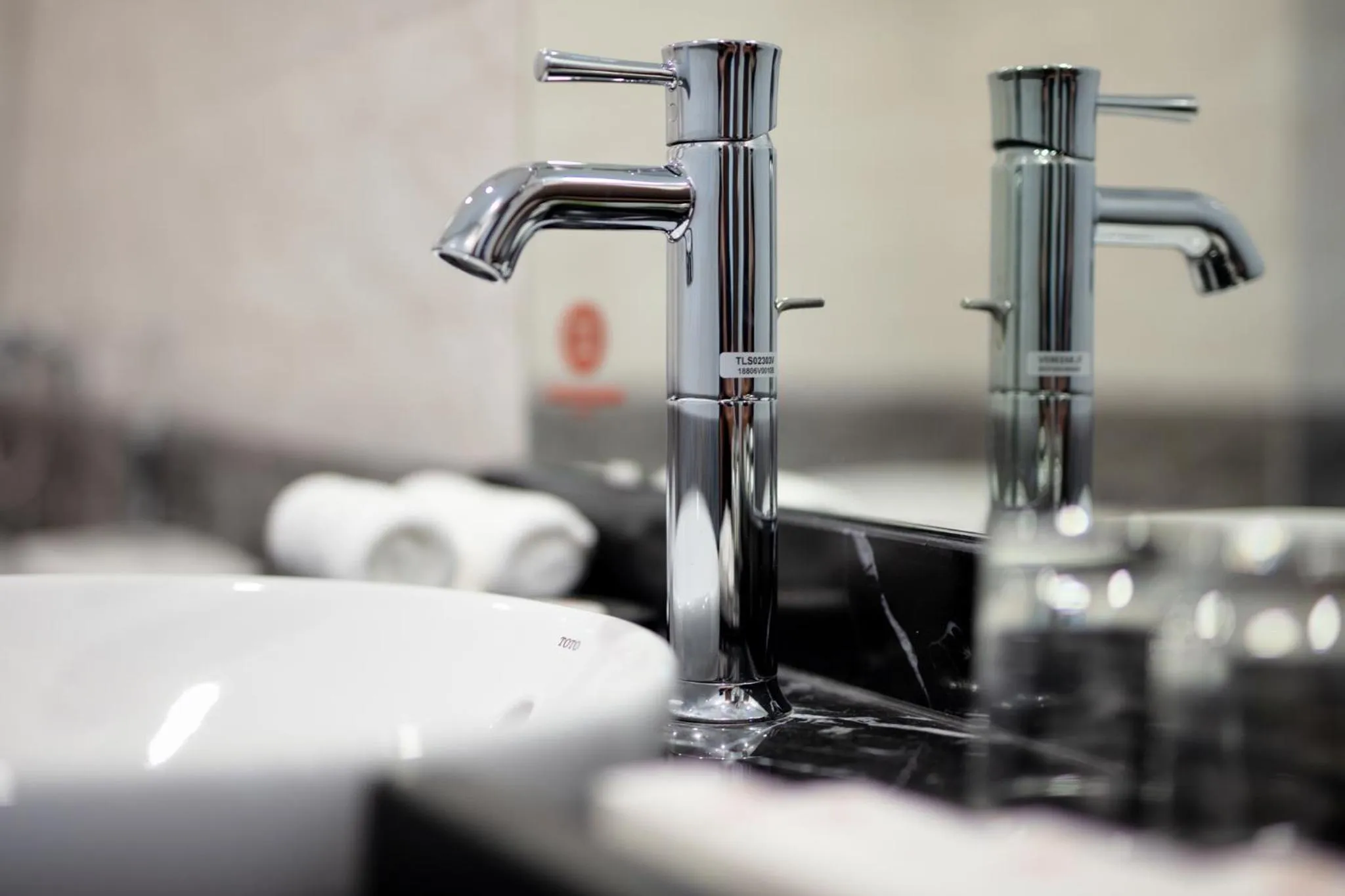 Bathroom in Grand Dragon Hotel Hanoi