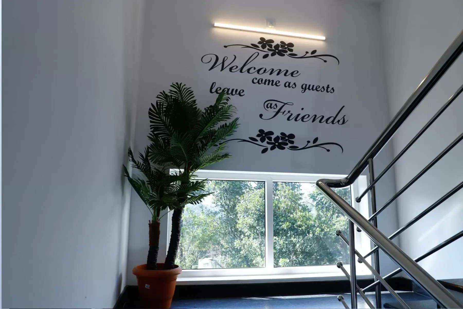 Facade/entrance in Casillda Munnar Facade/entrance in Casillda Munnar