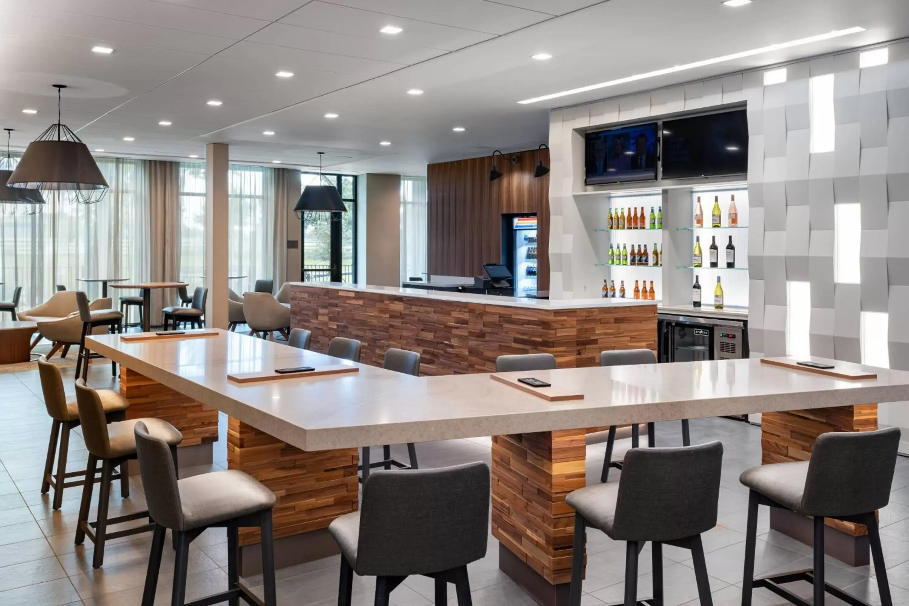 Lobby or reception, Lounge/Bar in Courtyard by Marriott Port St. Lucie Tradition
