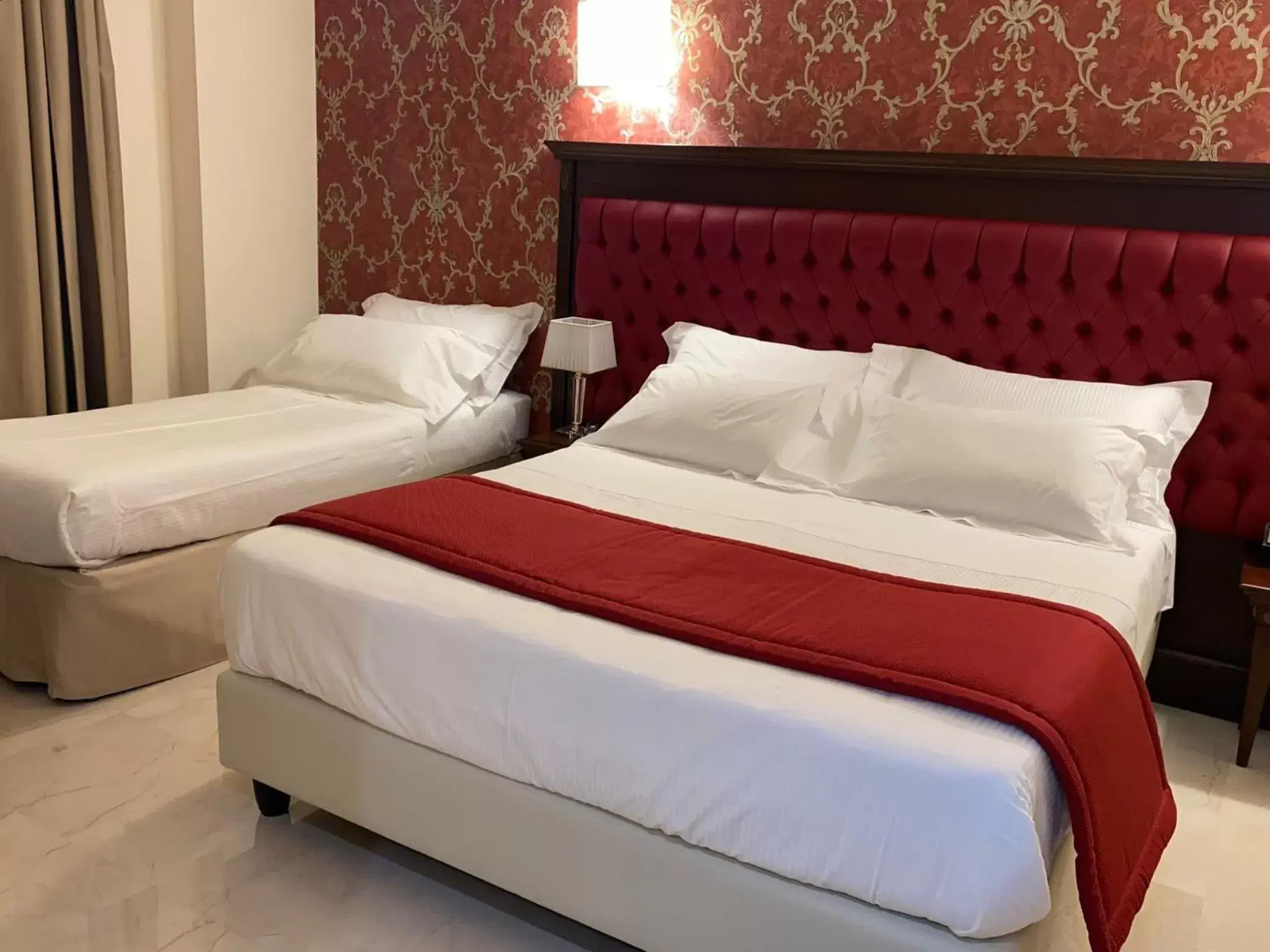 Superior Double Room in La Paloma Blanca Hotel Superior Double Room in La Paloma Blanca Hotel