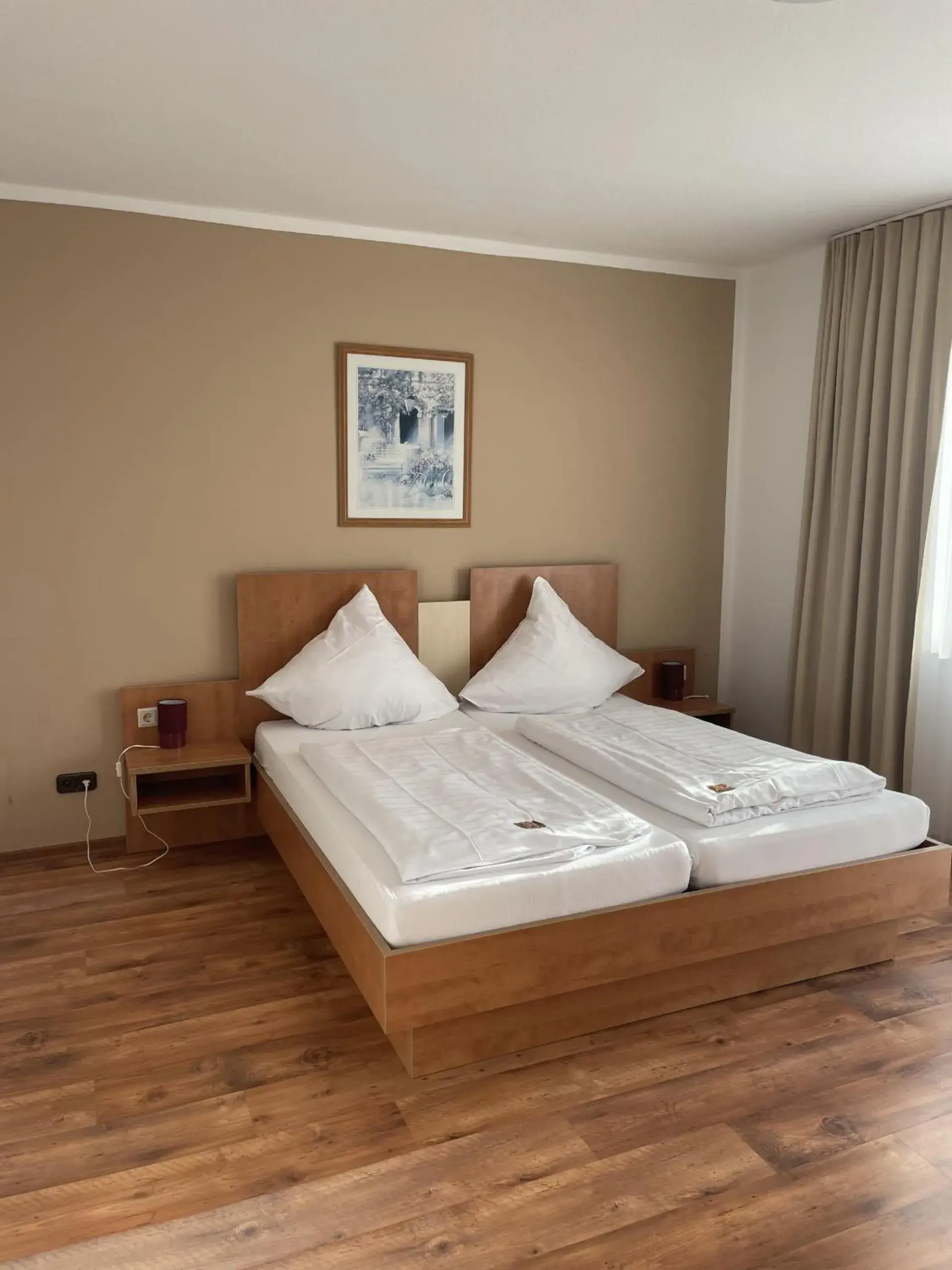 Bedroom, Bed in Hotel Bismarckhöhe Bedroom, Bed in Hotel Bismarckhöhe