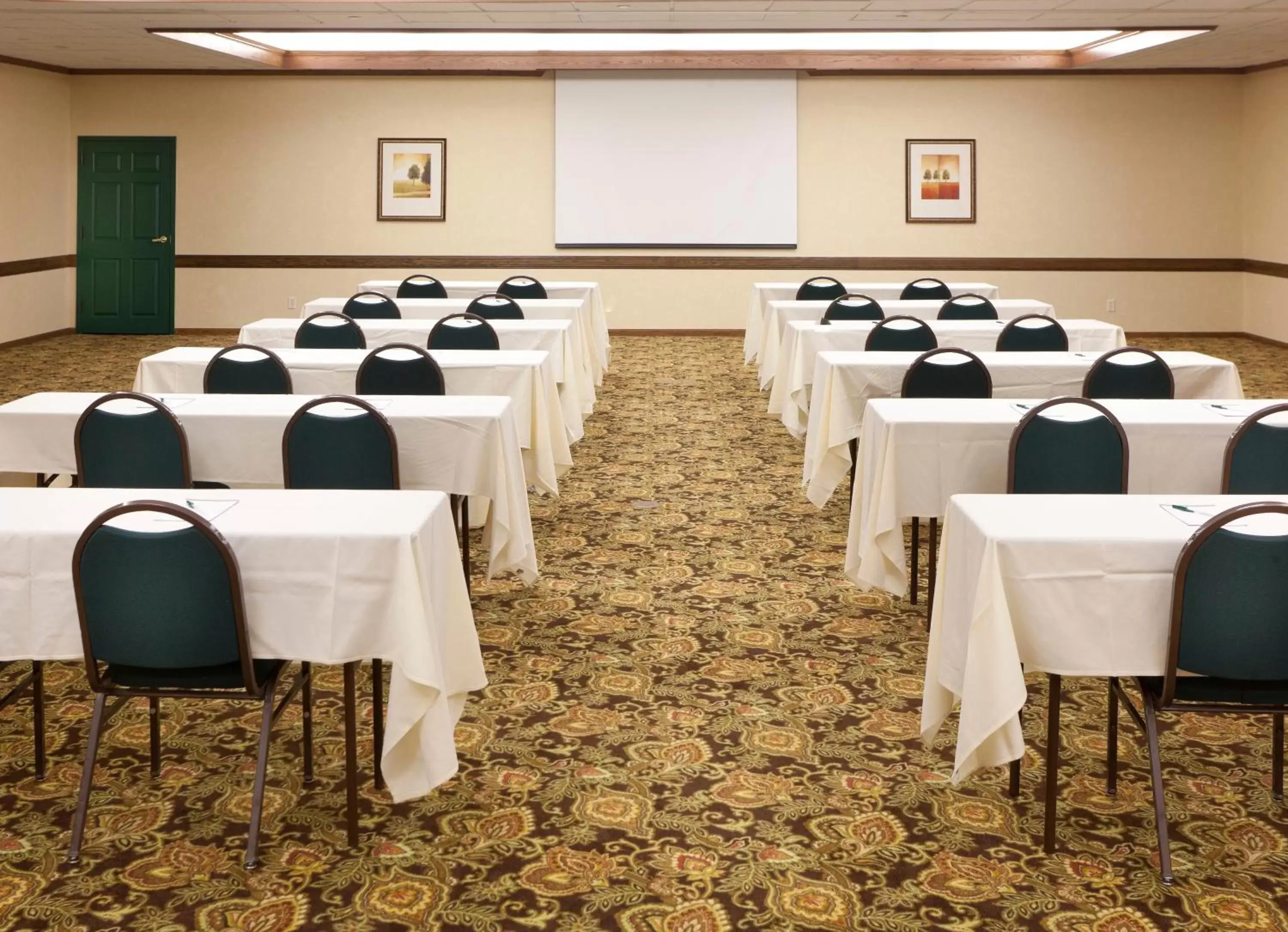 Banquet/Function facilities in Country Inn & Suites by Radisson, Chanhassen, MN