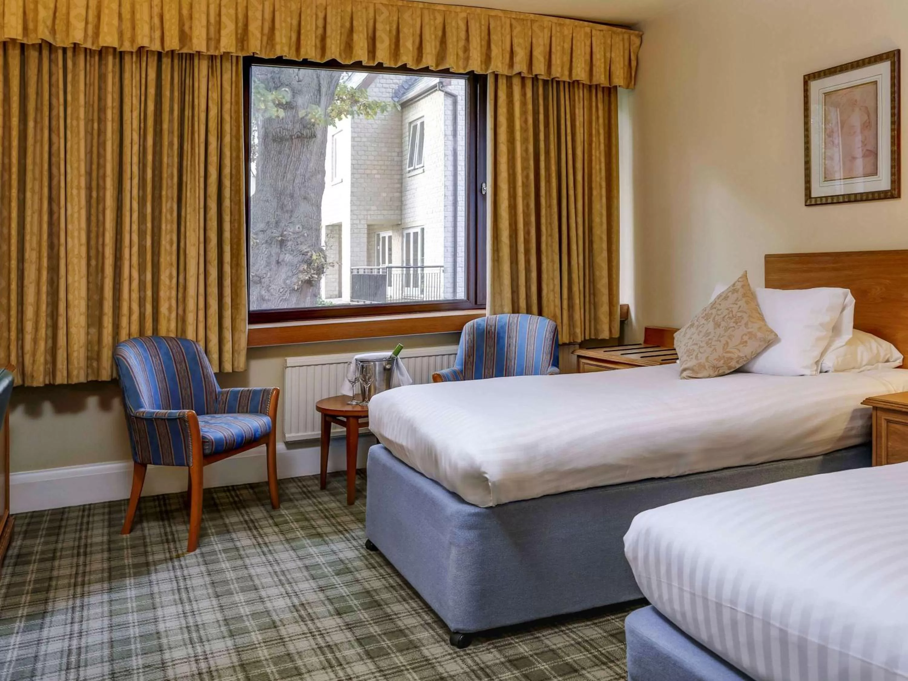 Classic Single Room in Mercure Sheffield Kenwood Hall & Spa