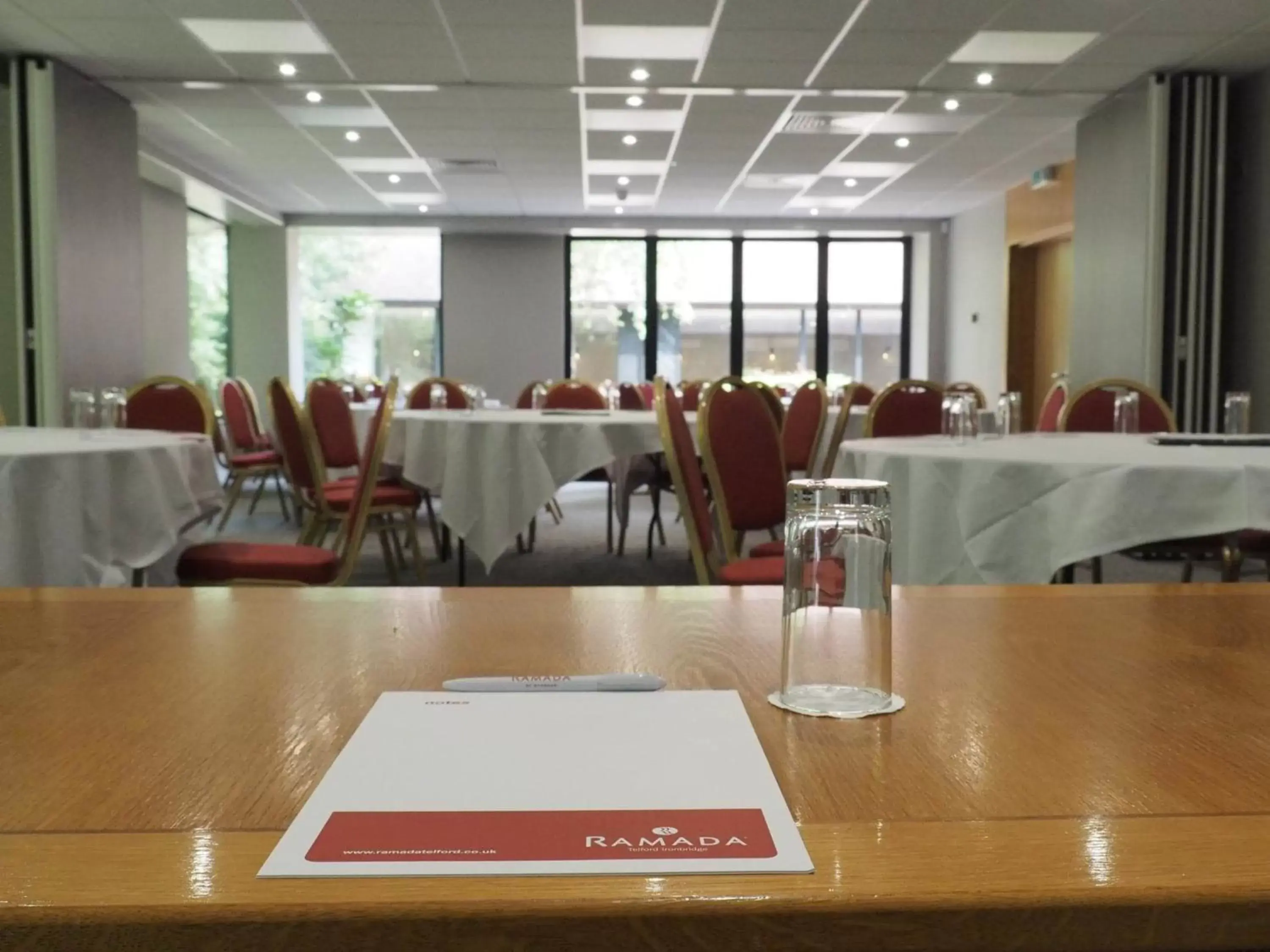 Meeting/conference room, Restaurant/Places to Eat in Ramada Telford Ironbridge