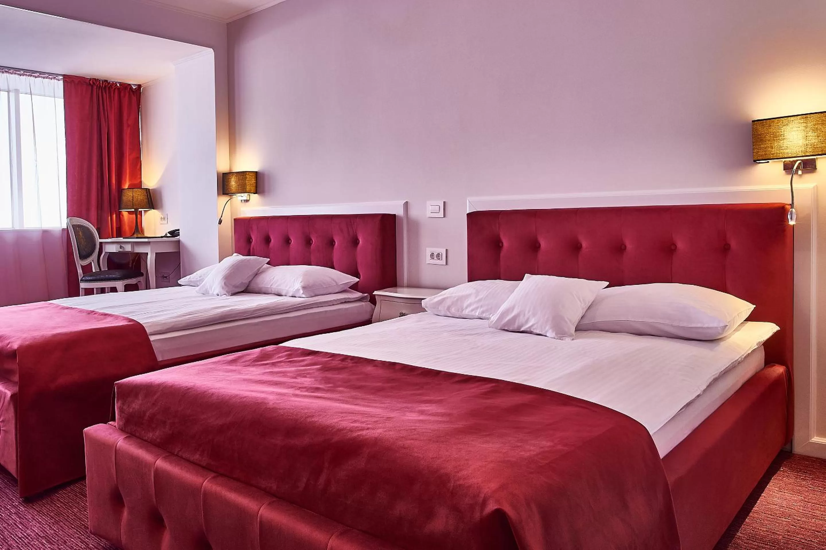 Bed in Continental Forum Arad