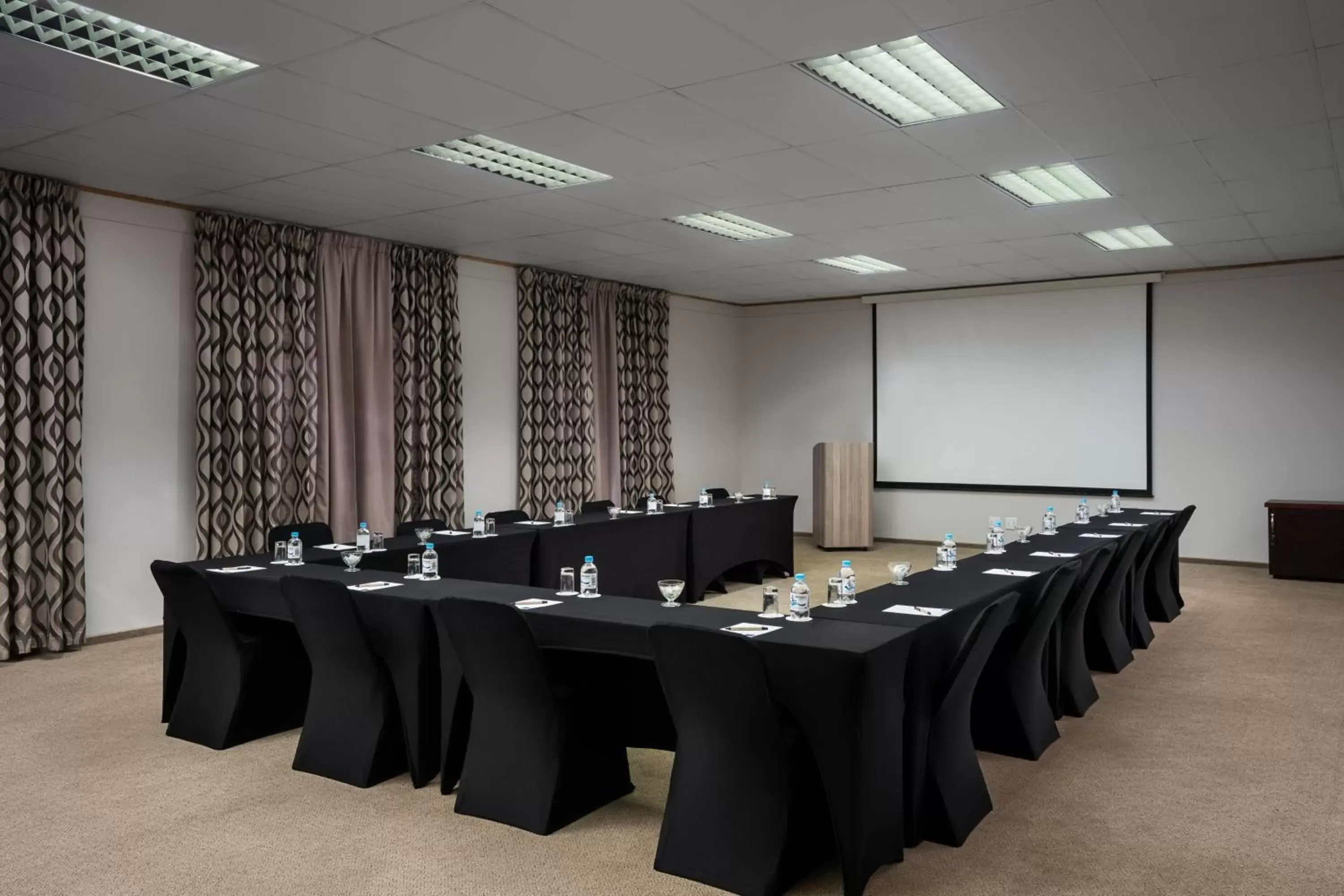 Meeting/conference room in Protea Hotel by Marriott Walvis Bay Indongo