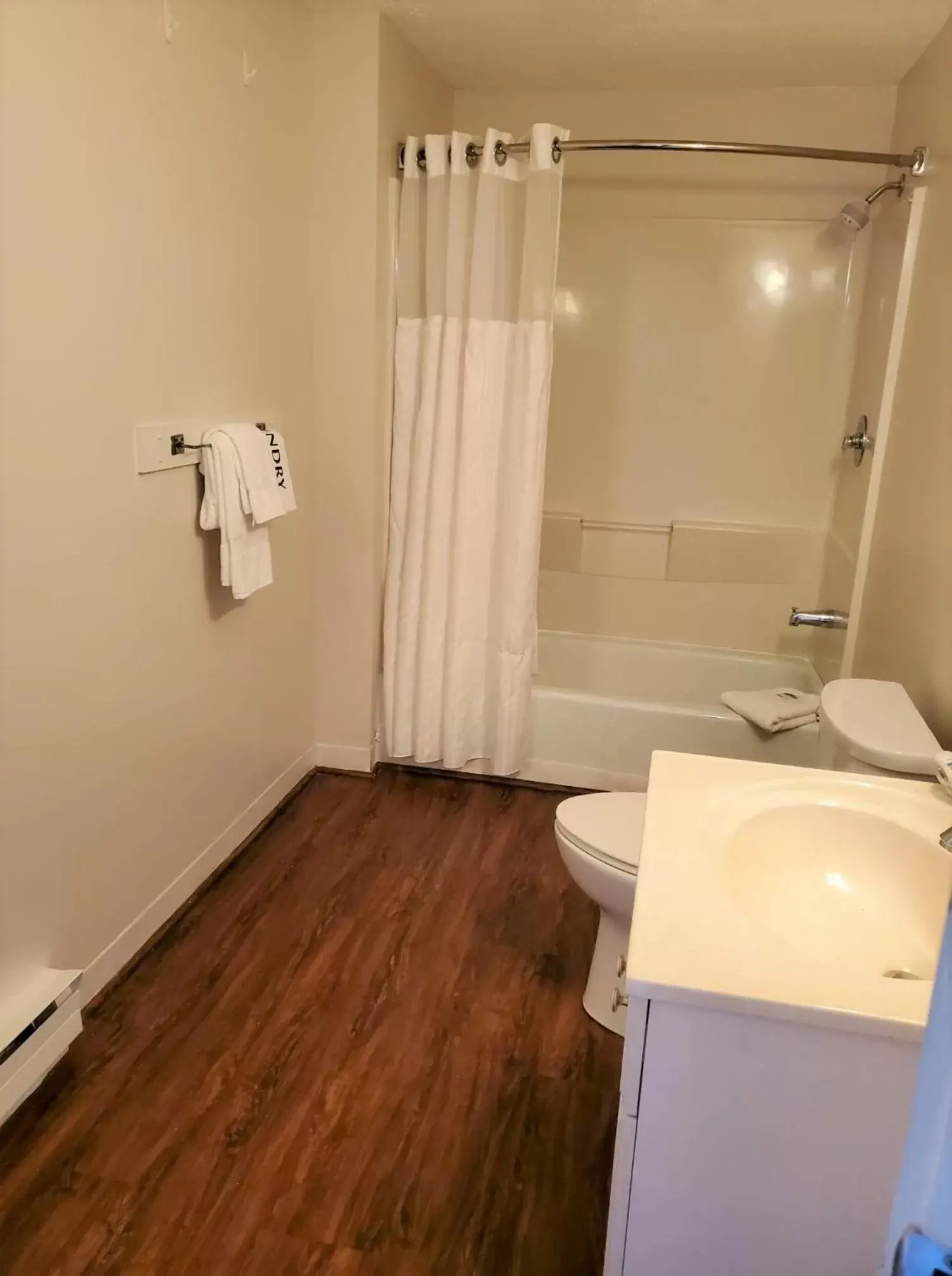 Bathroom in Windrifter Resort
