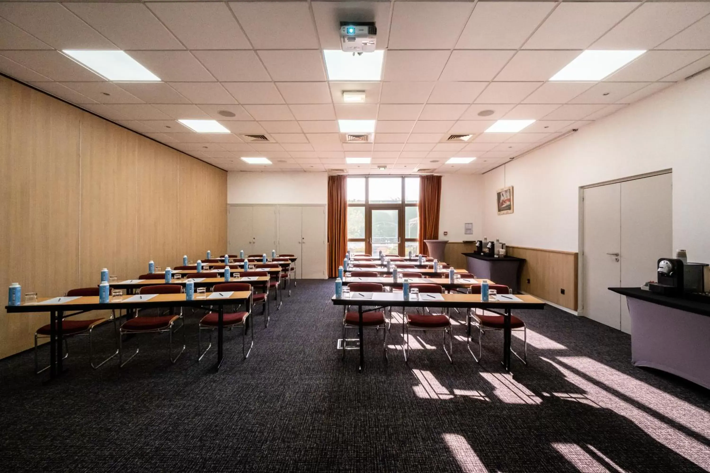 Meeting/conference room in Mercure Tours Sud