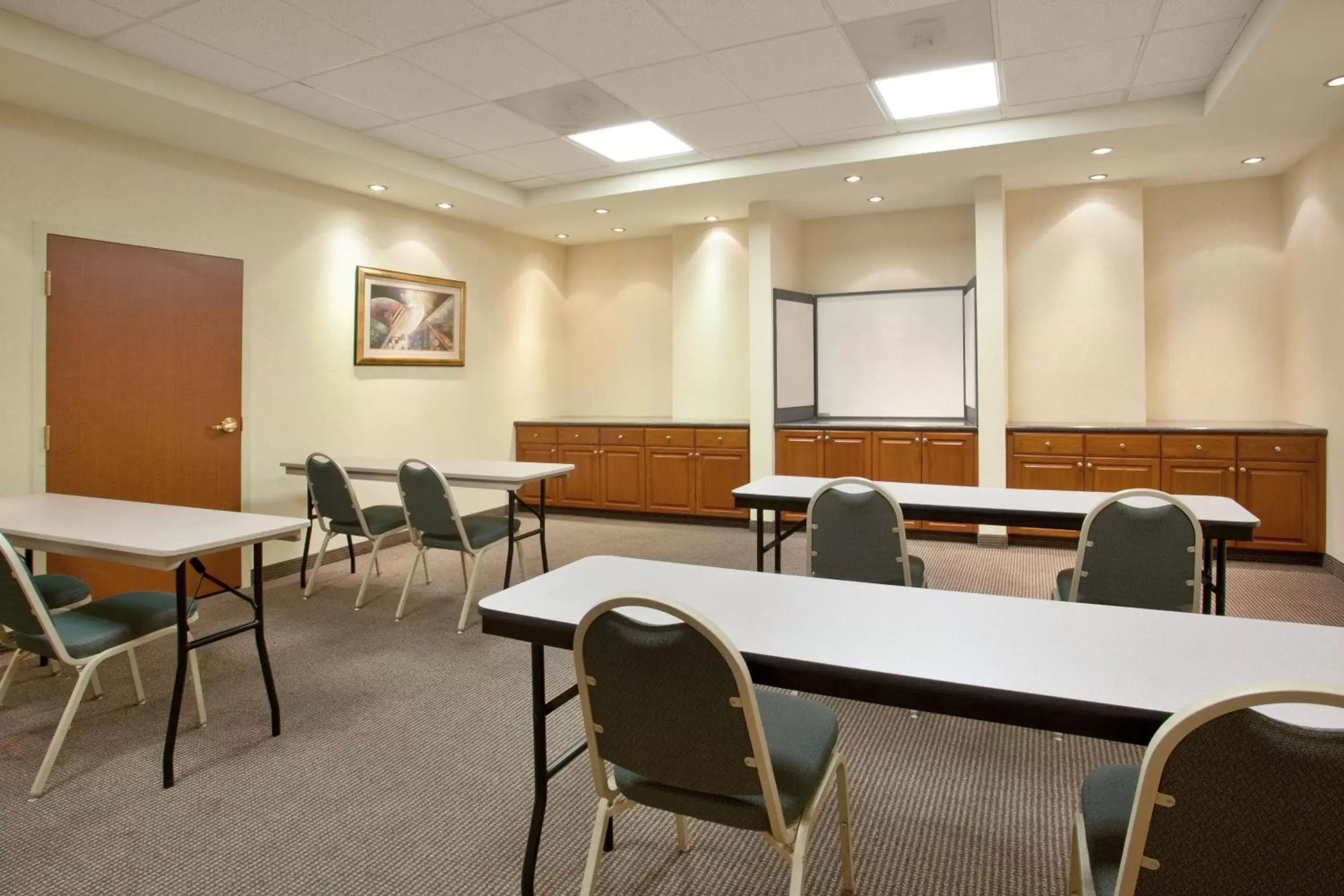 Meeting/conference room in Holiday Inn Express Hotel & Suites Tucson Mall, an IHG Hotel