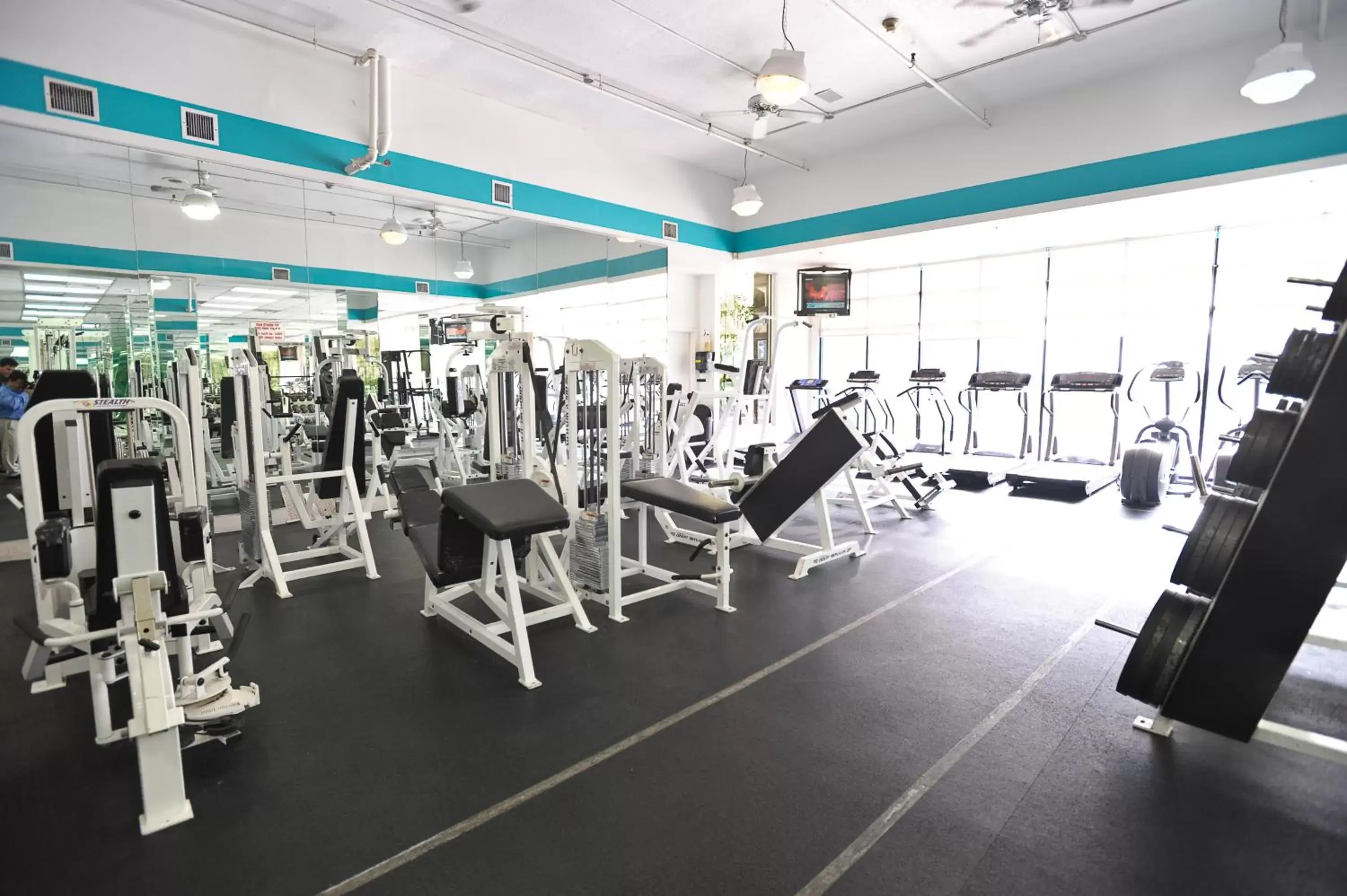 Fitness centre/facilities, Fitness Center/Facilities in Crystal Beach Suites Oceanfront Hotel