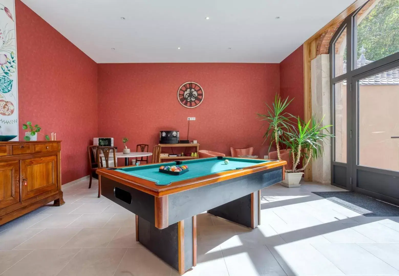 Lobby or reception, Billiards in Le Clos des Pervenches