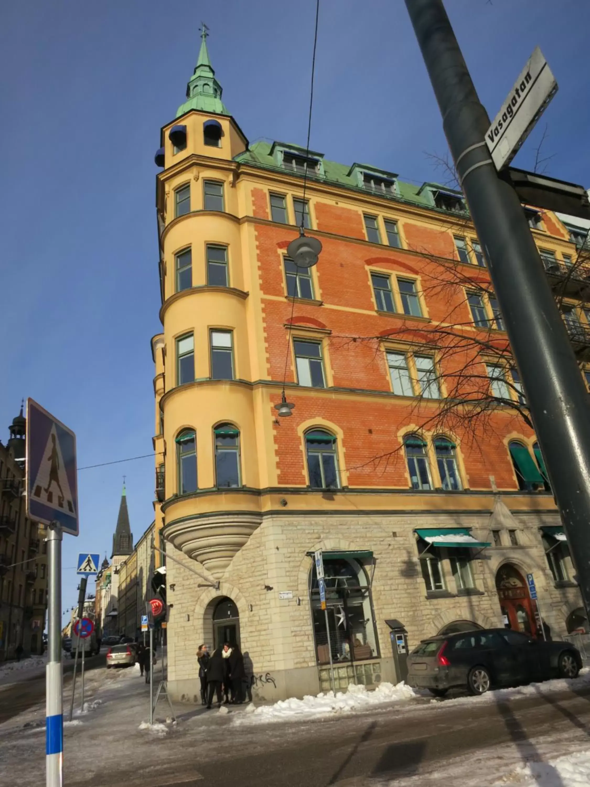 Facade/entrance, Property Building in City Backpackers Hostel