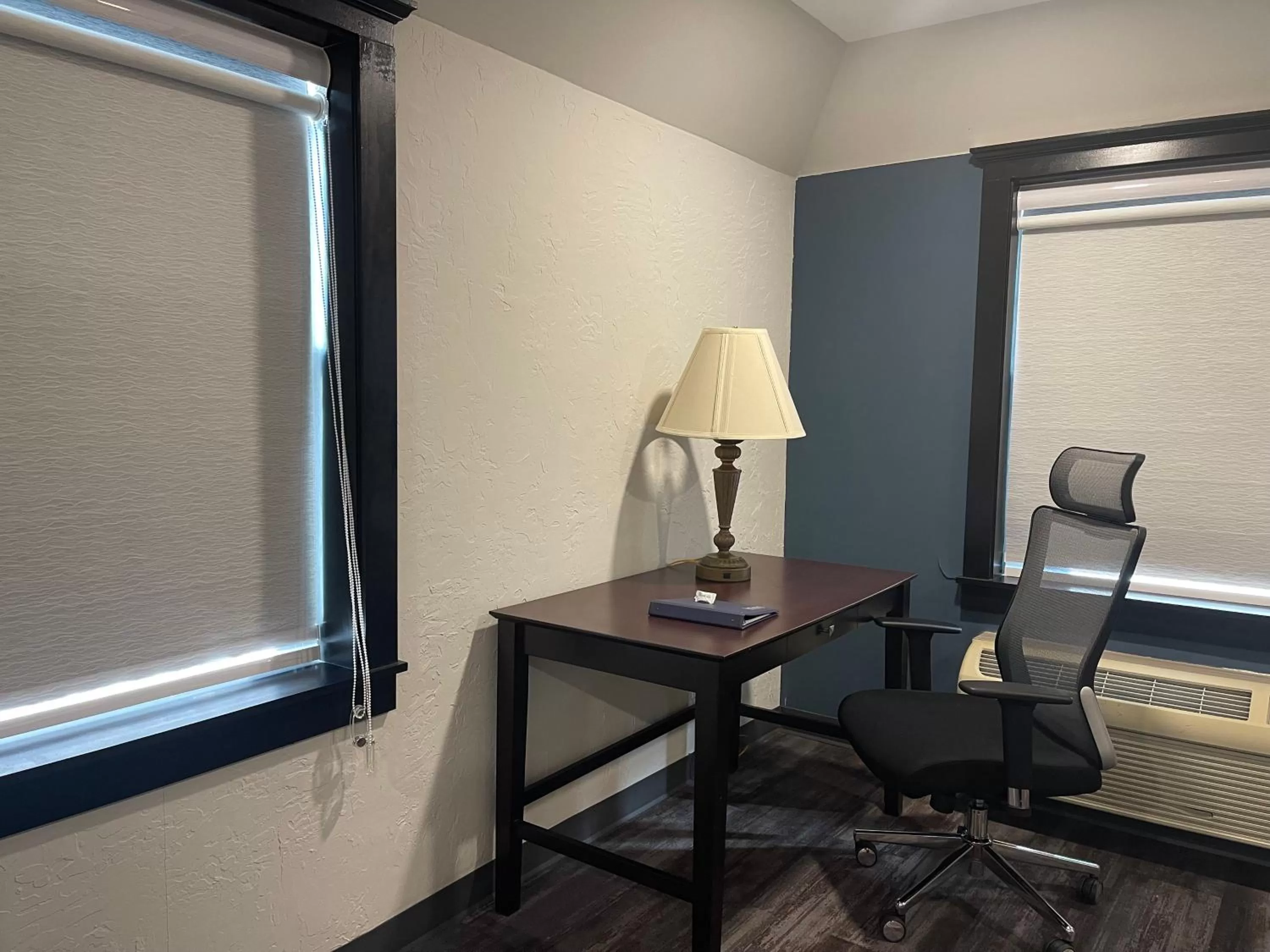 hair dresser in Chateau Hotel and Conference Center