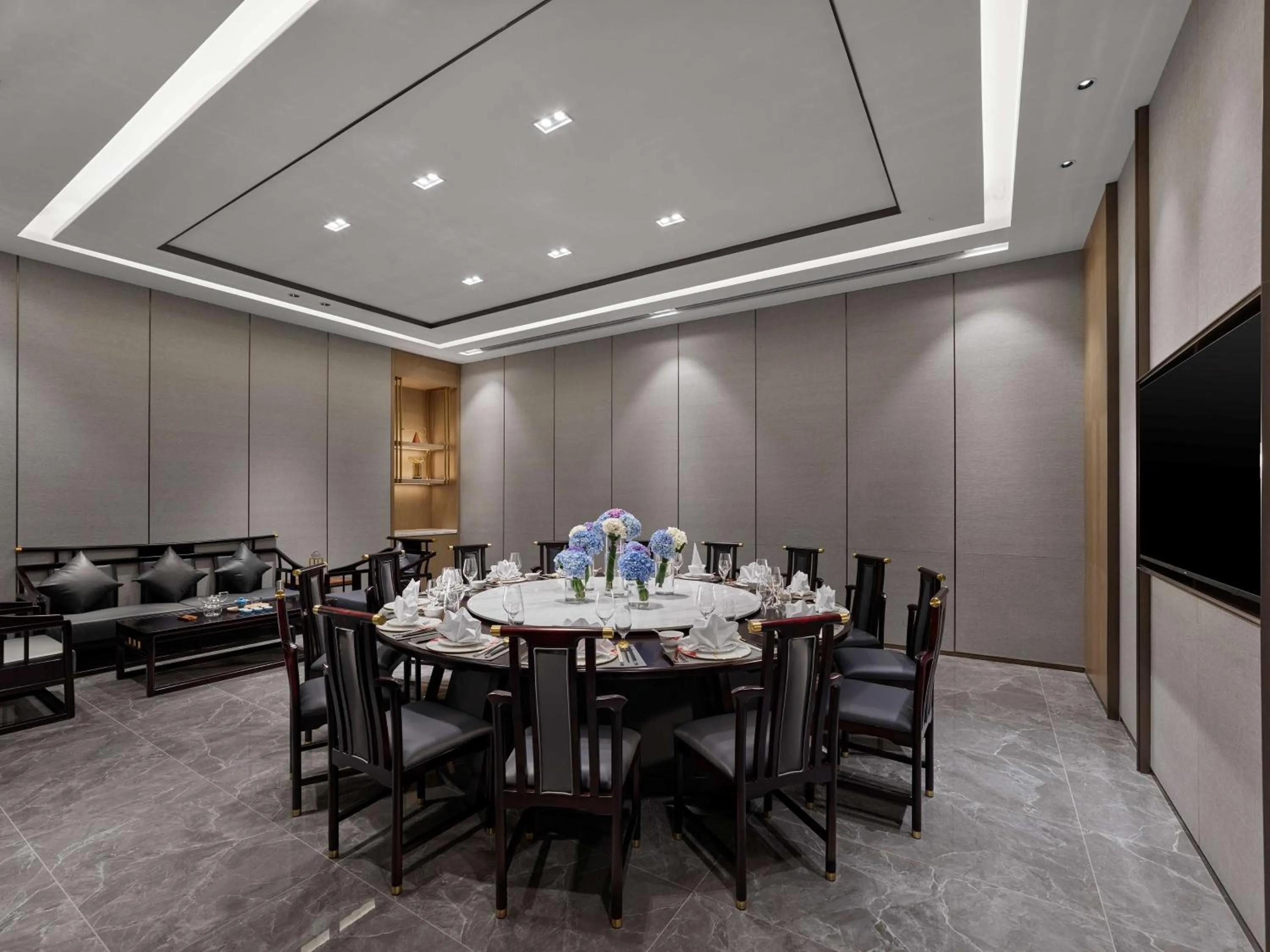 Meeting/conference room in DoubleTree by Hilton Chengdu Riverside - Close to Panda Base and Chengdu East Railway
