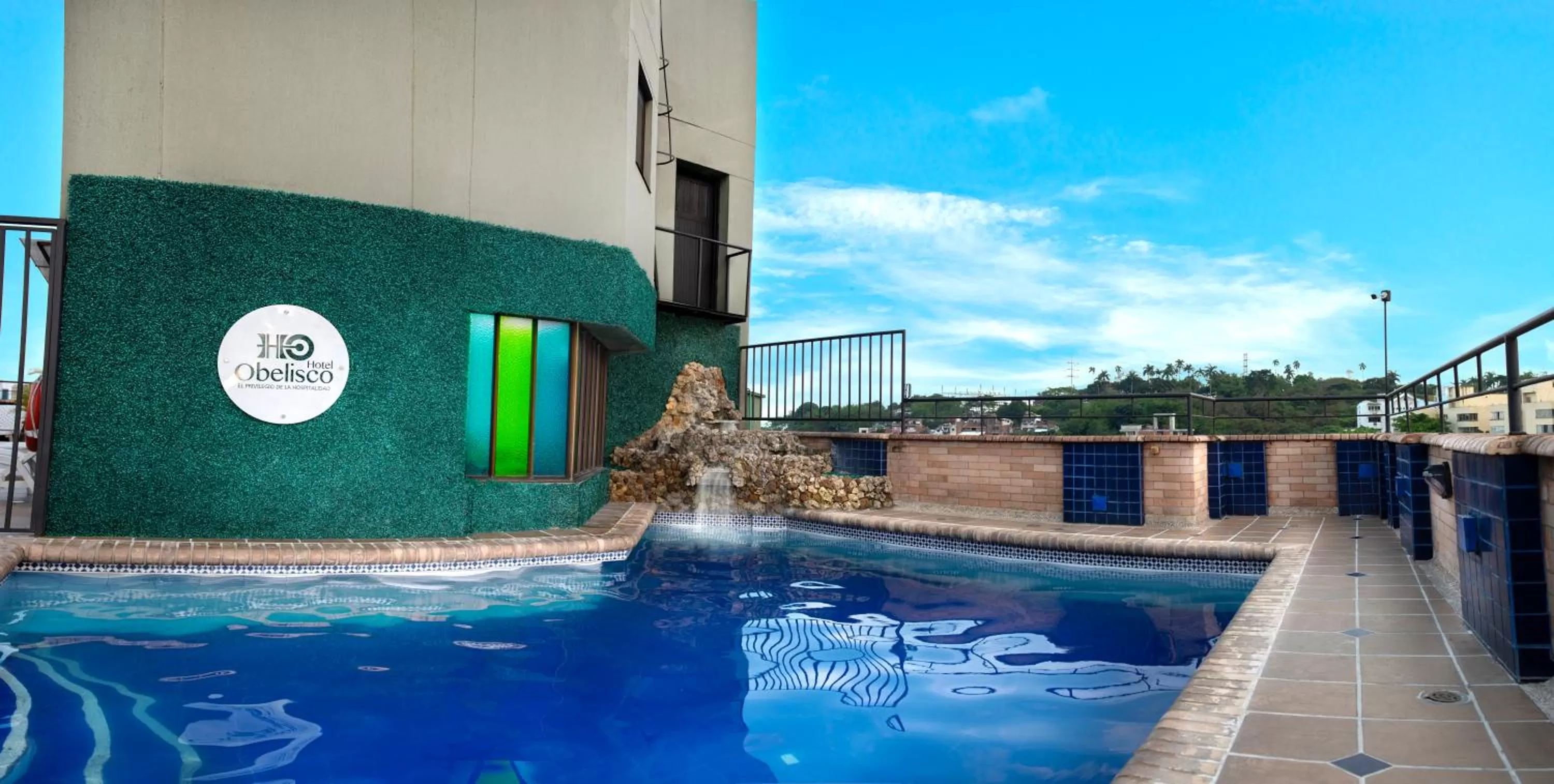 Day in Hotel Obelisco