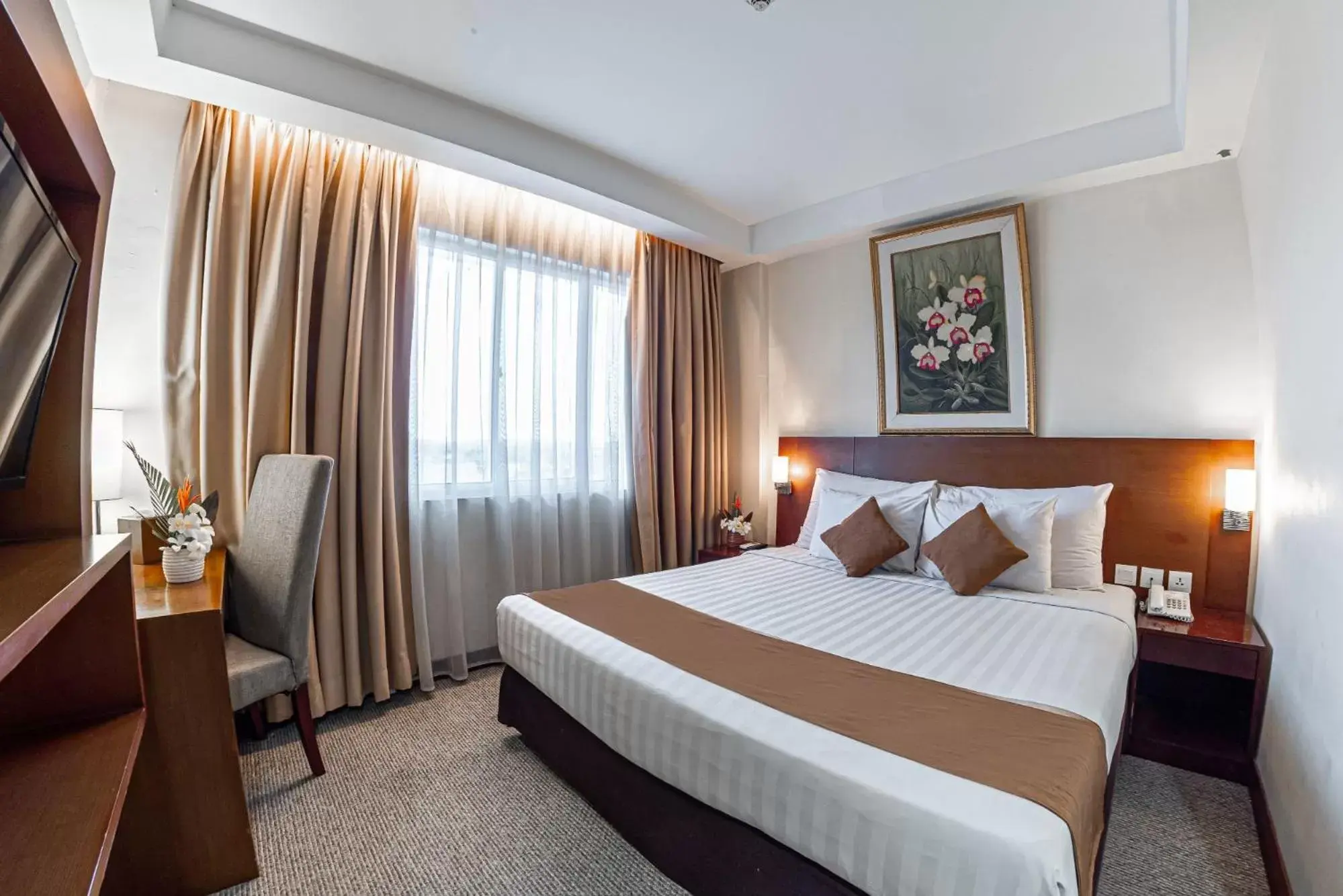 Bedroom, Bed in ASTON Tanjung Pinang Hotel & Conference Center