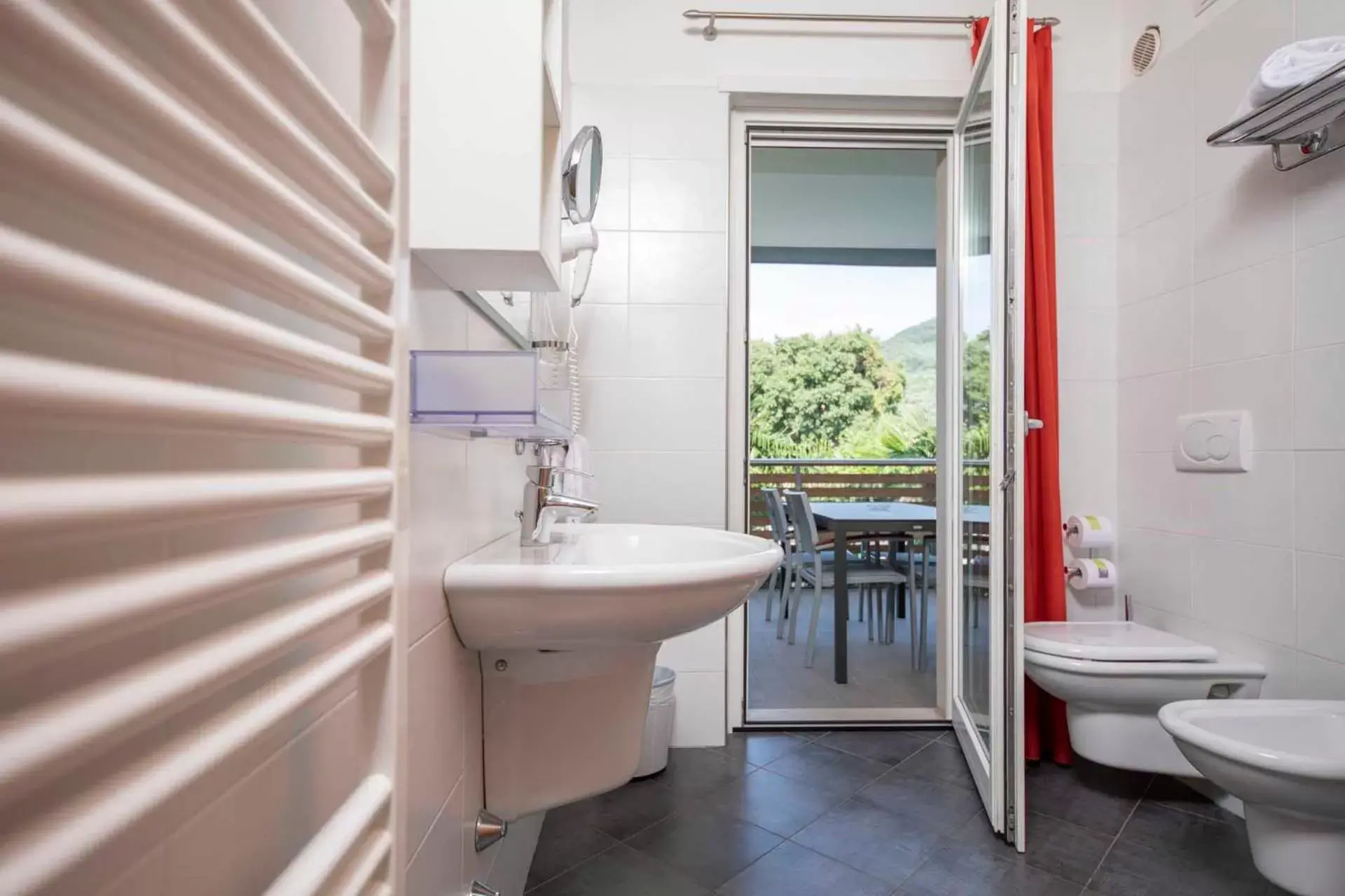 Toilet, Bathroom in 4 Limoni Apartment Resort