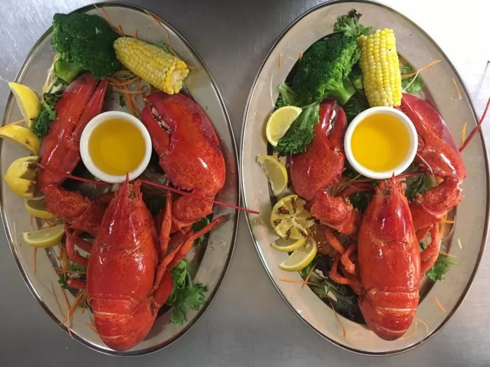 Restaurant/places to eat in The Lucerne Inn