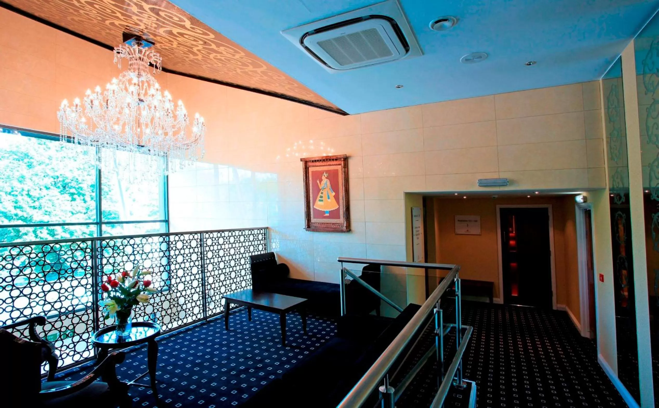 Lobby or reception in Ramada Birmingham Oldbury M5 J2