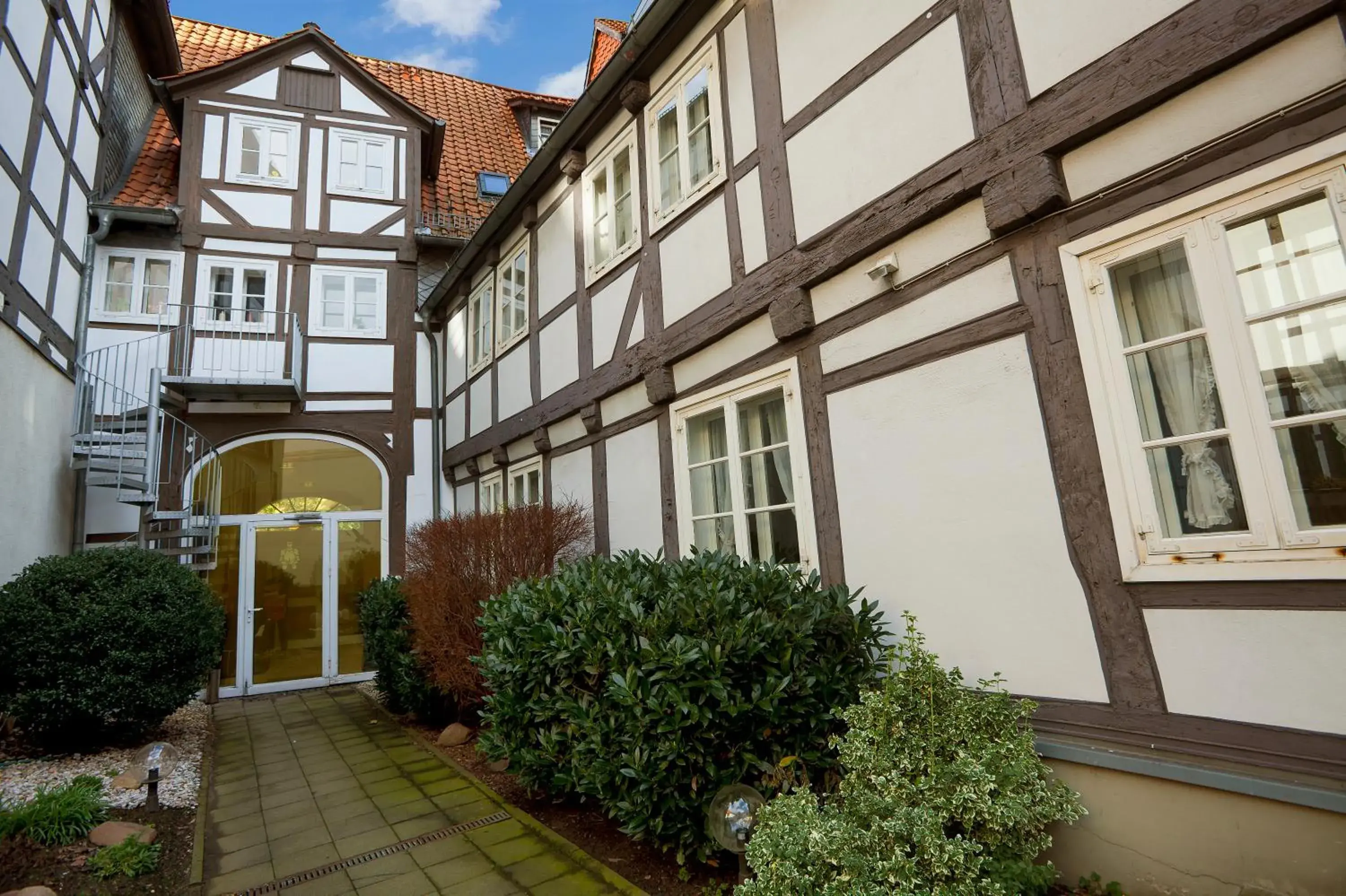 Facade/entrance, Property Building in Hotel Ritter St. Georg