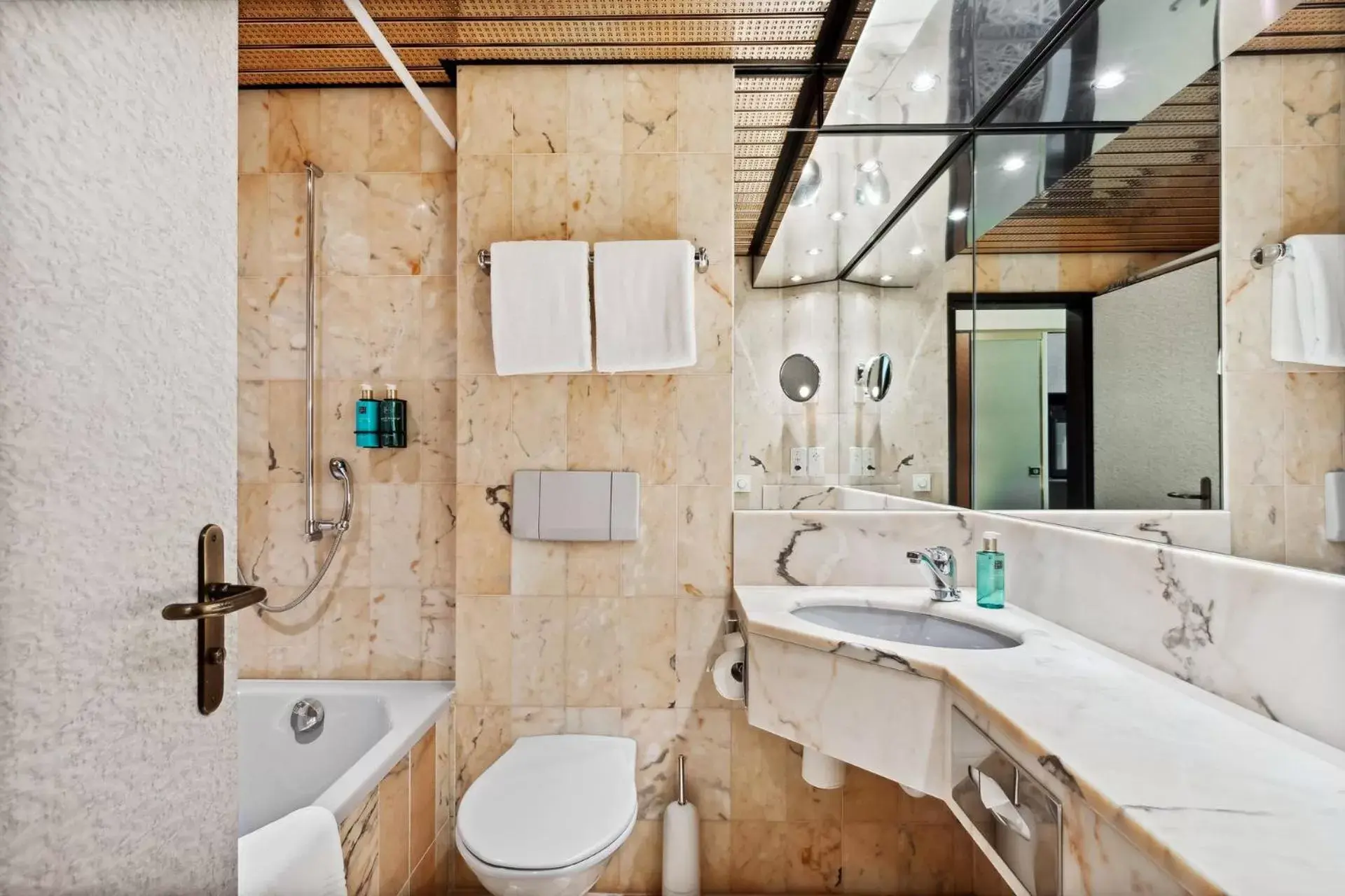Toilet, Bathroom in becozy Au Parc Self-Check In Hotel Retro Edition
