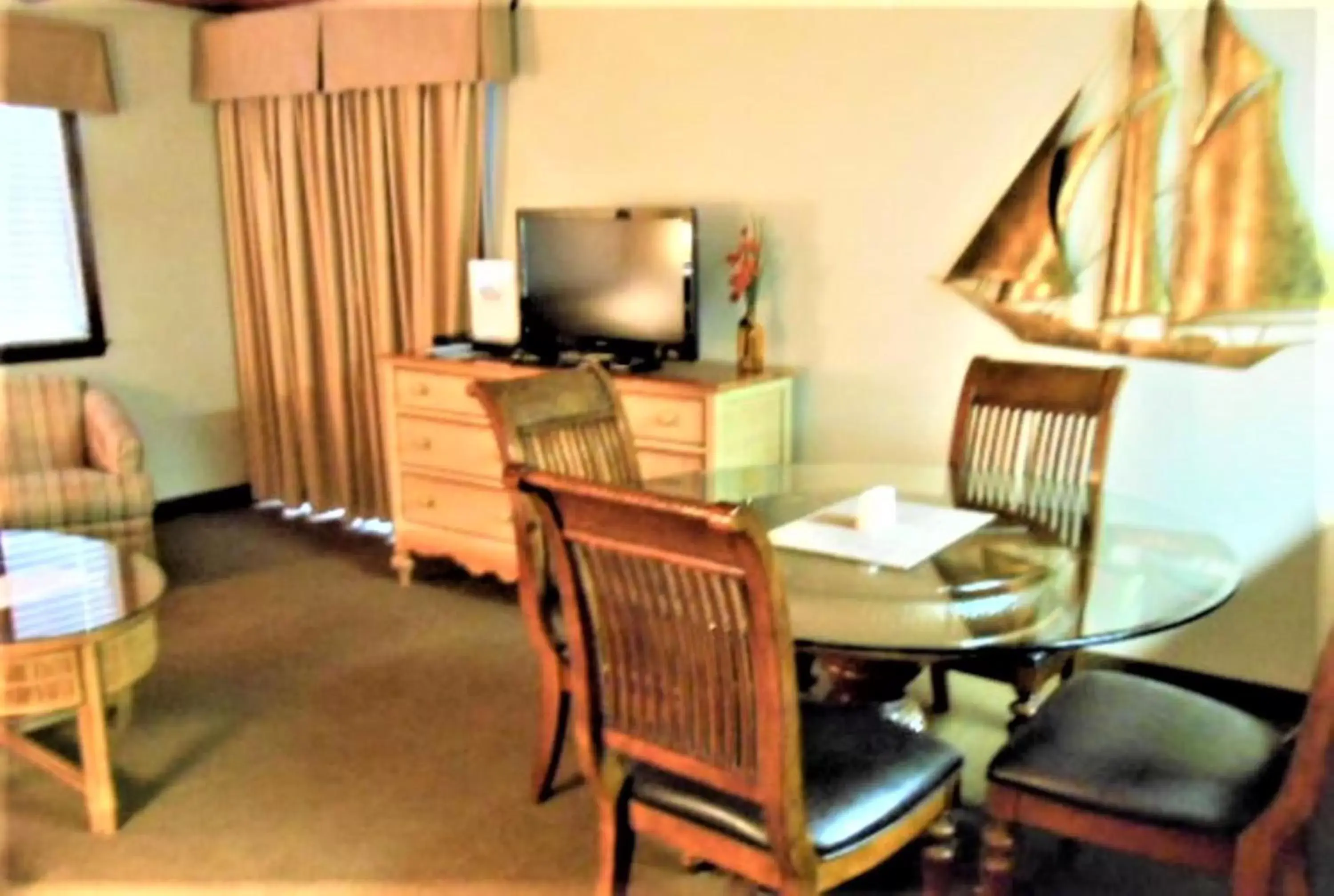 TV and multimedia in Royal Holiday Beach Resort