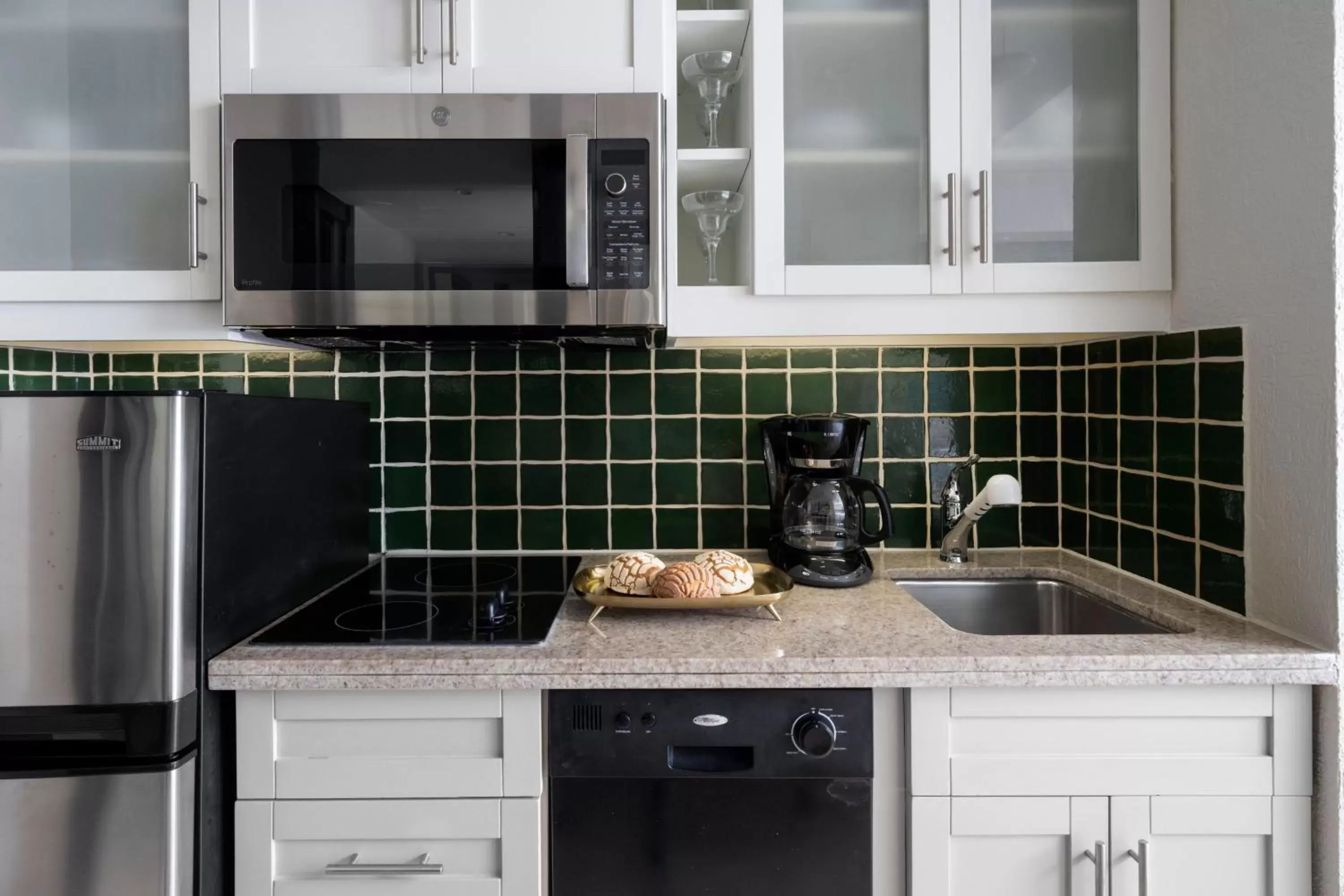 Kitchen or kitchenette, Kitchen/Kitchenette in The Westin Lagunamar Ocean Resort Villas & Spa Cancun