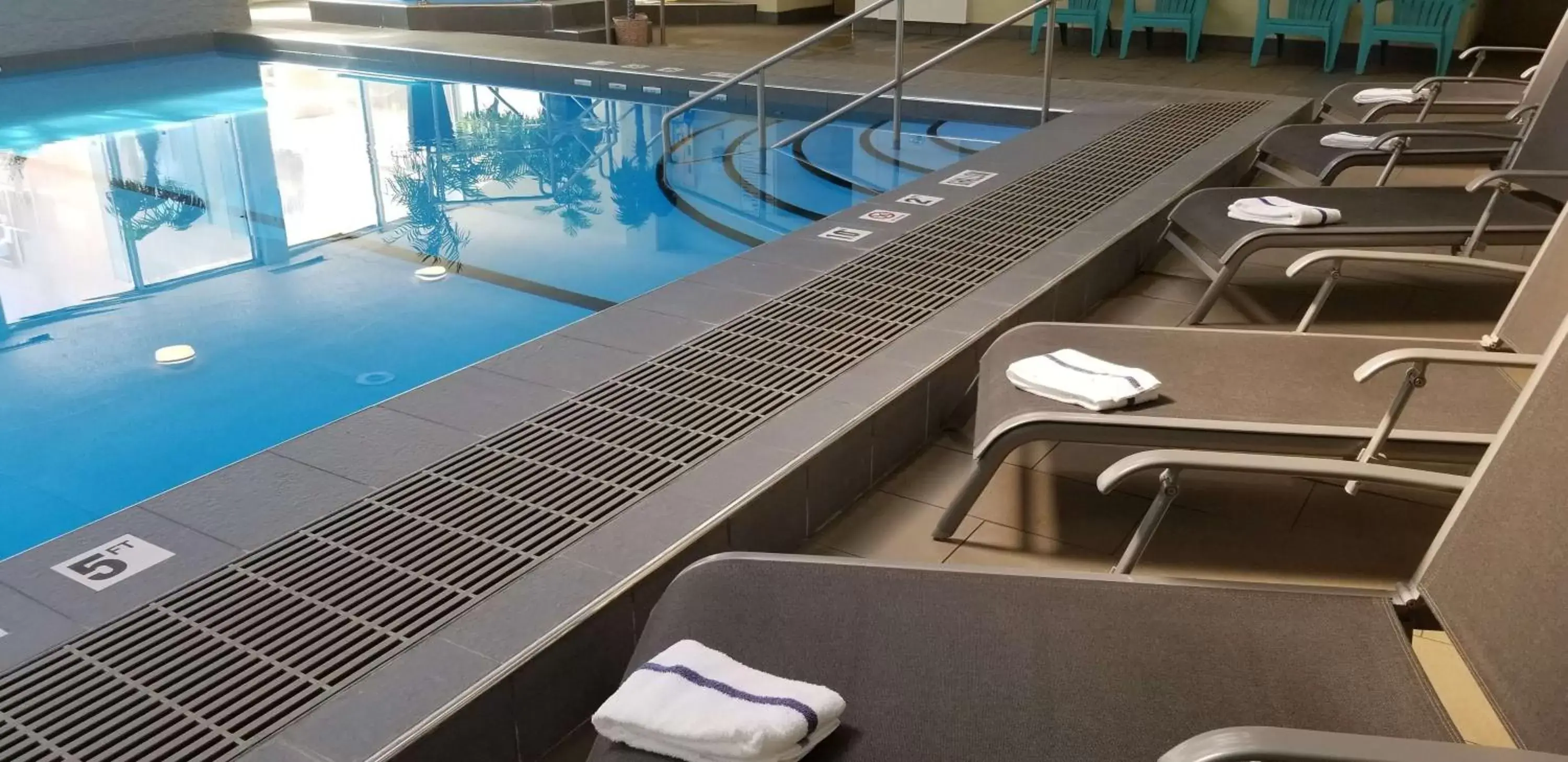 Activities, Swimming Pool in Radisson Hotel Sudbury