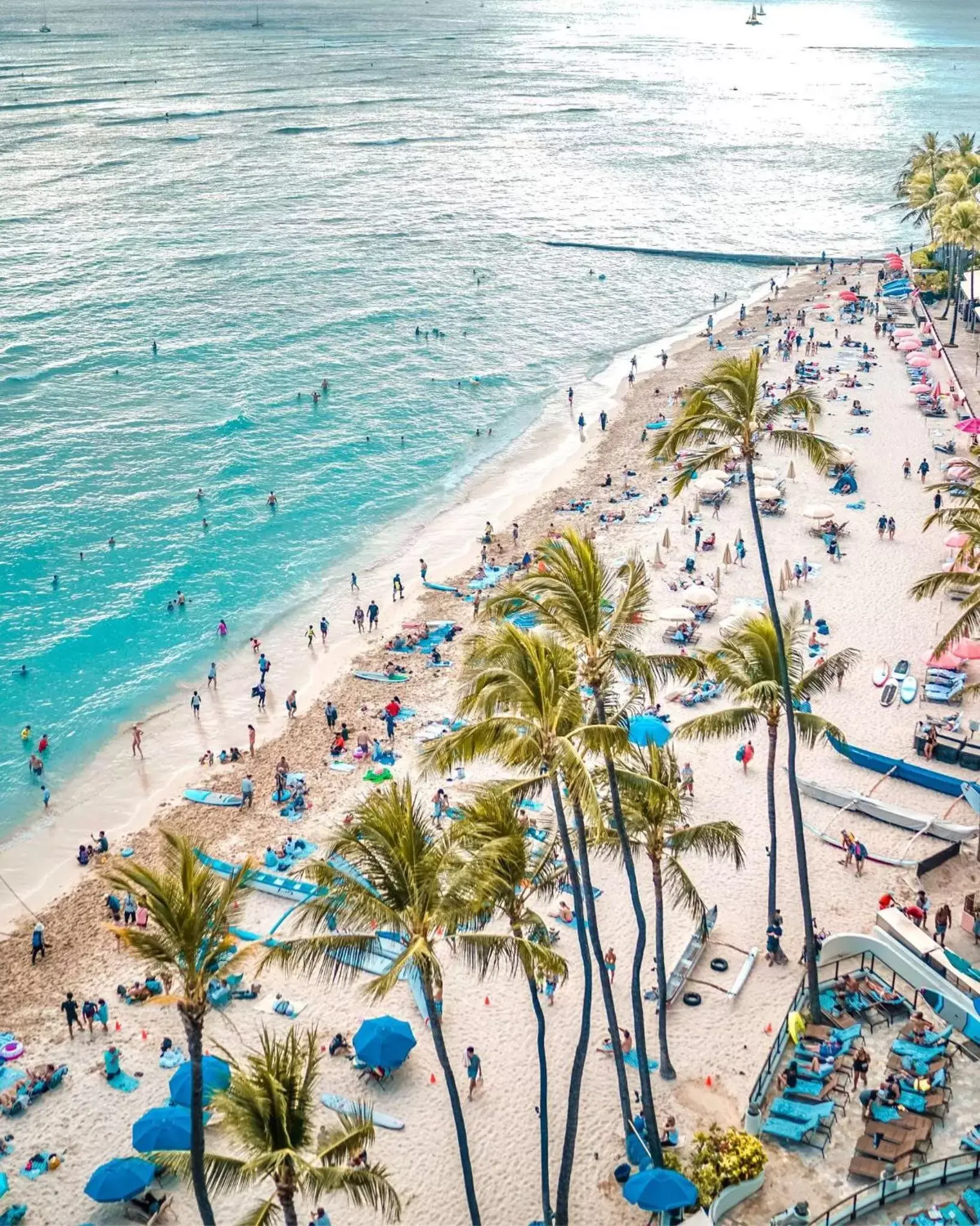 Property building, Beach in OUTRIGGER Waikiki Beach Resort