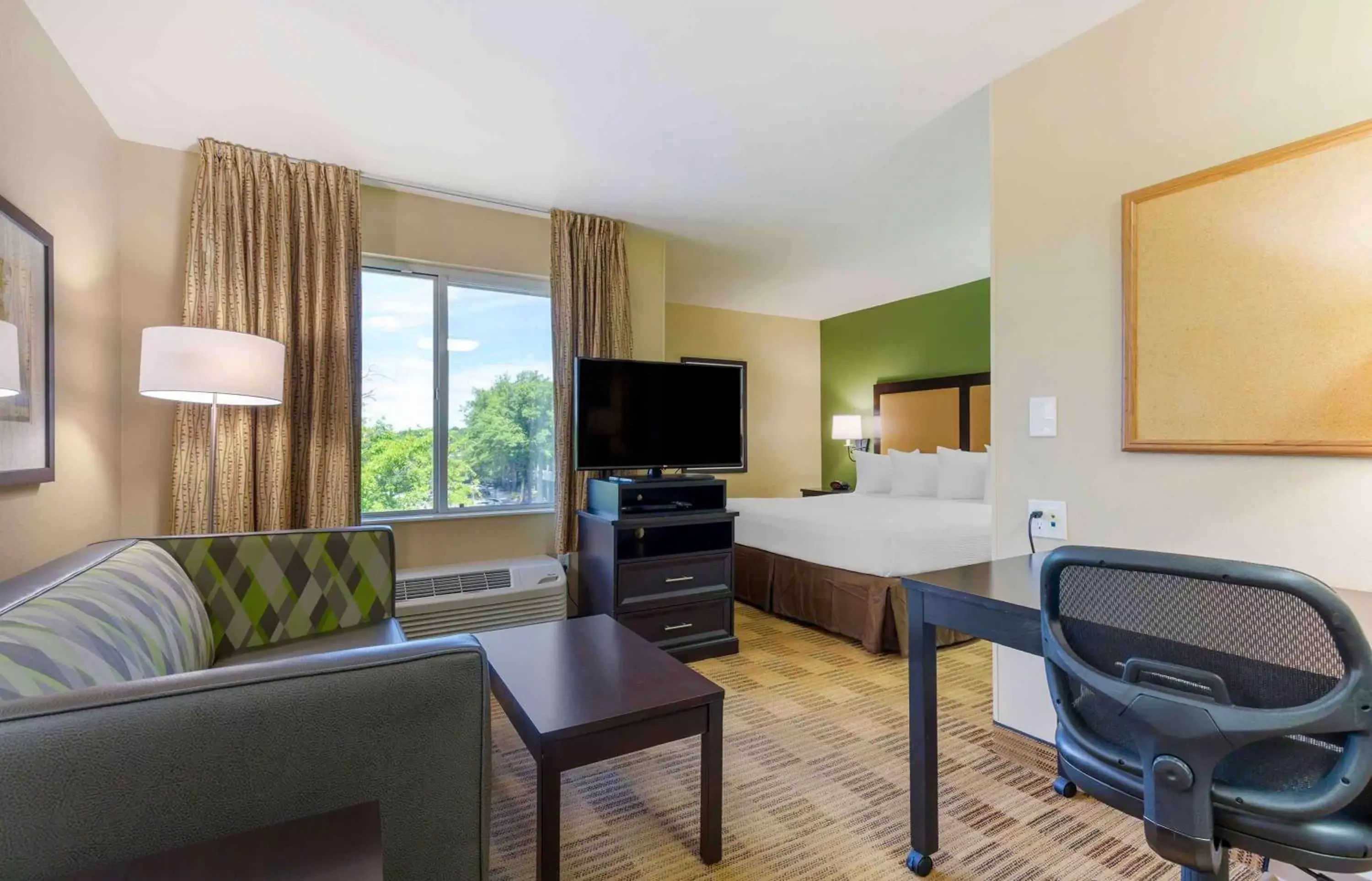 Bedroom, Seating Area in Extended Stay America Suites - Washington, DC - Fairfax