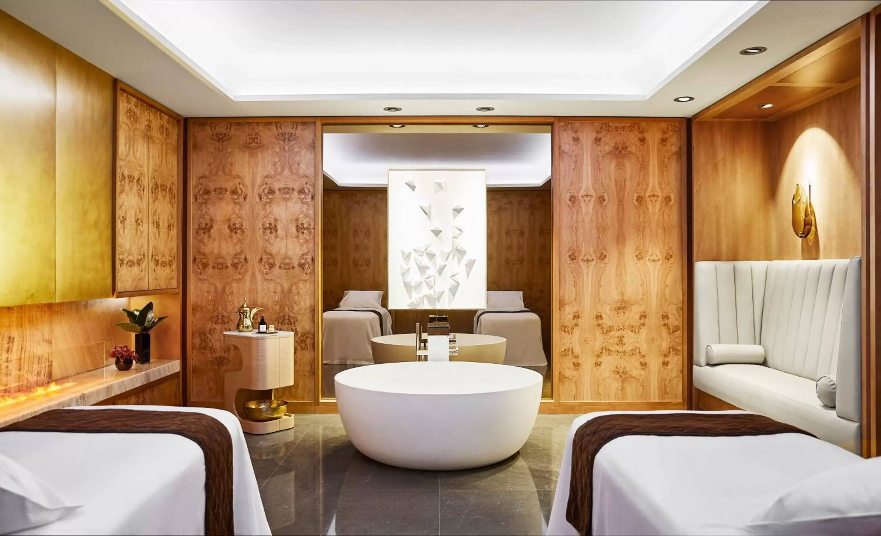 Spa and wellness centre/facilities, Bathroom in Four Seasons Hotel Madrid