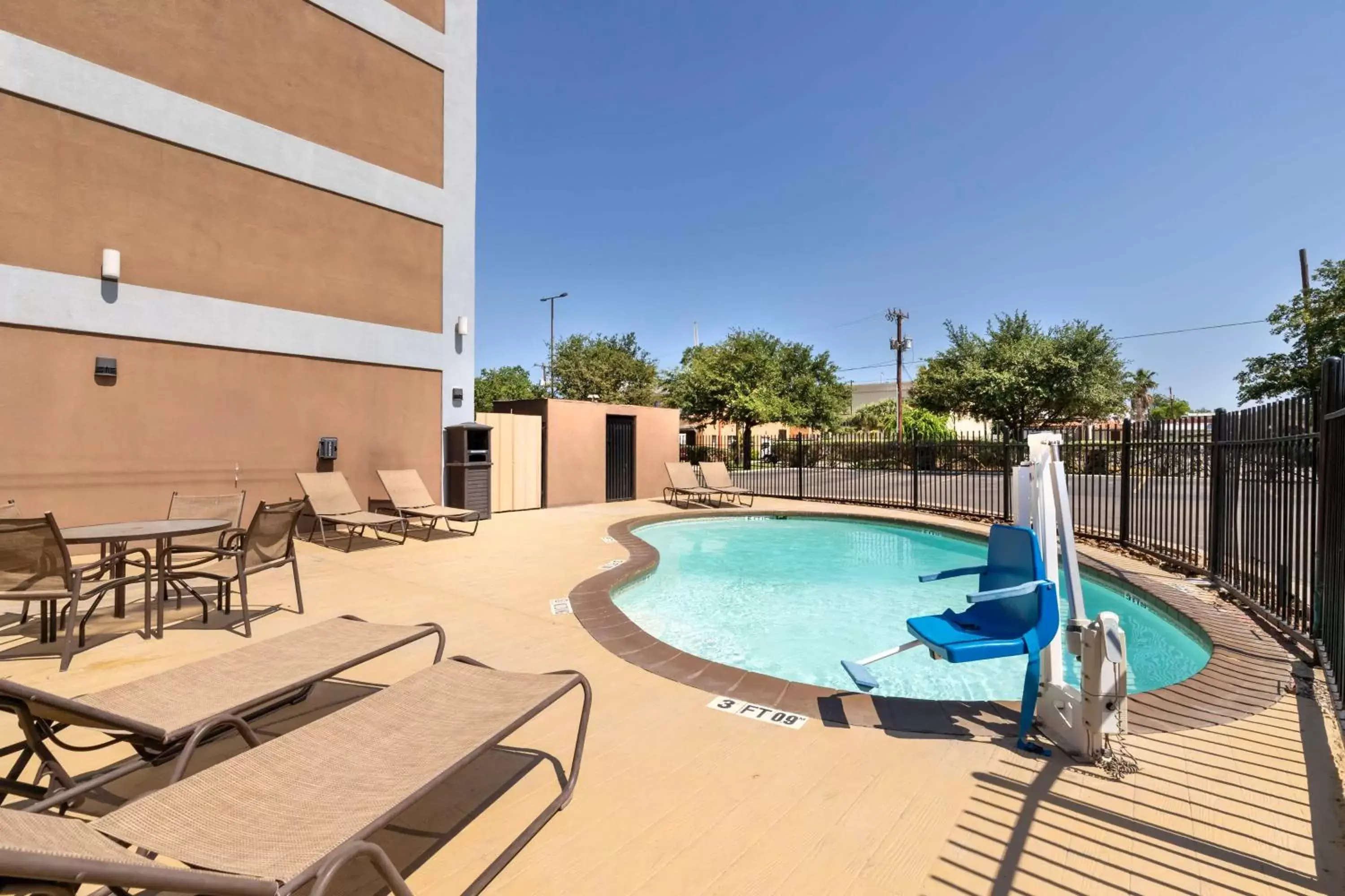 Pool view, Swimming Pool in Best Western Plus Downtown North