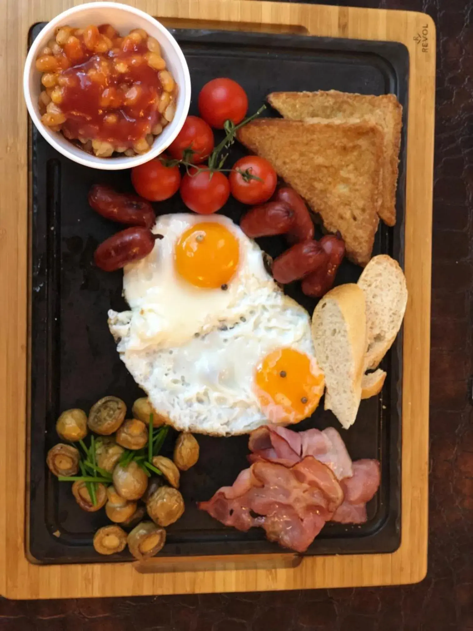 Restaurant/places to eat in Crystal Palace Hotel Restaurant/places to eat in Crystal Palace Hotel