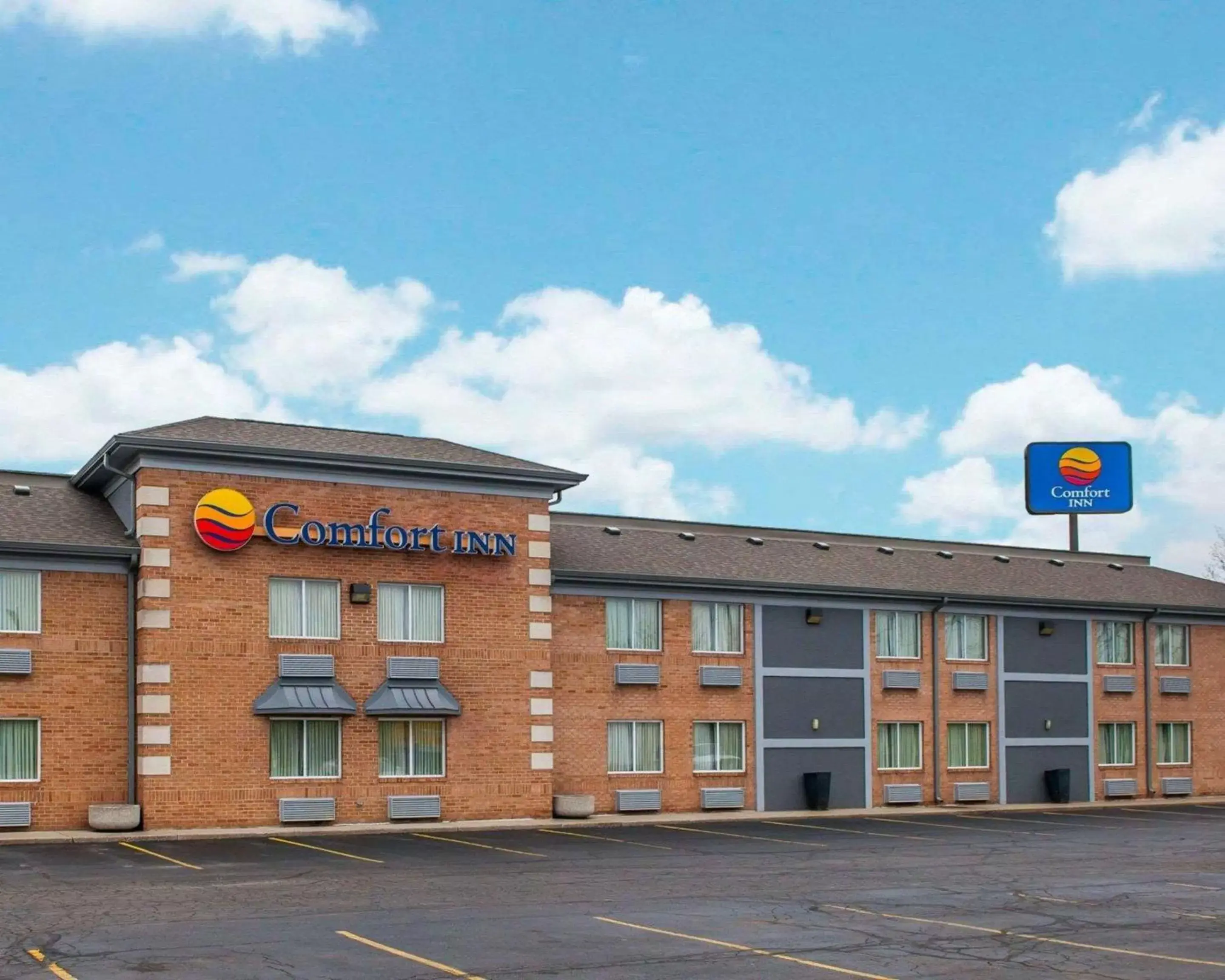 Property Building in Comfort Inn Indianapolis South I-65