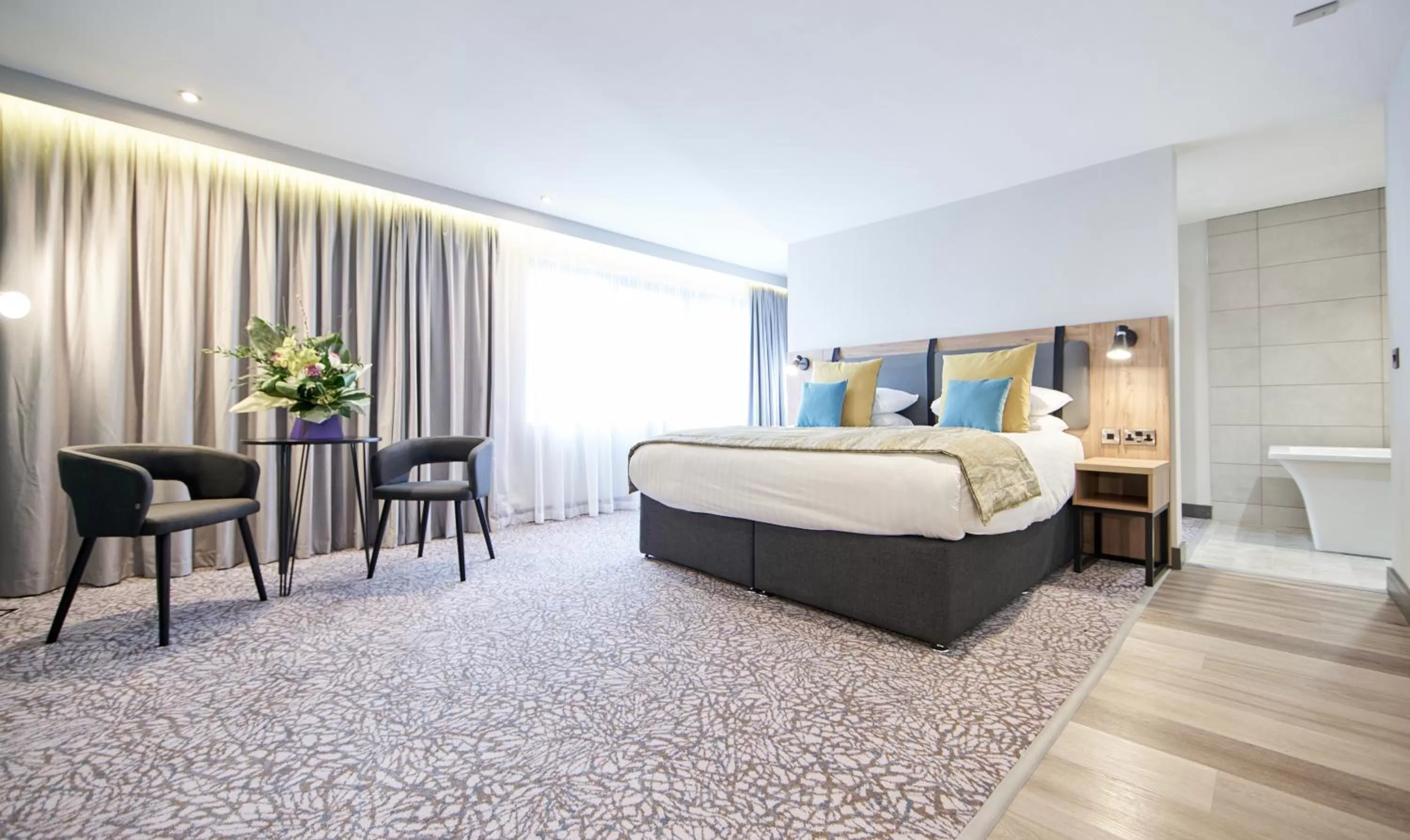 Photo of the whole room, Bed in Mercure Newcastle George Washington Hotel Golf & Spa