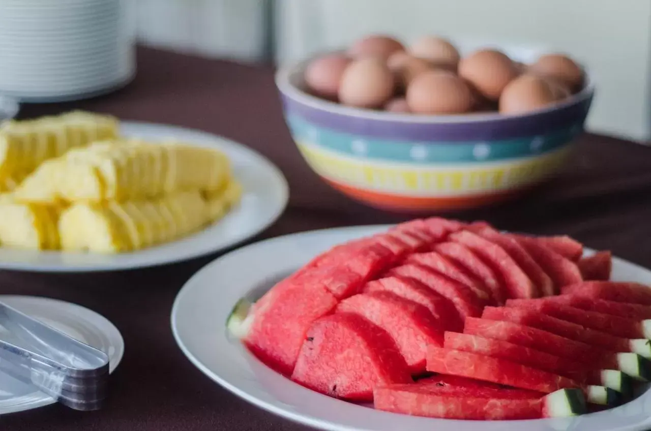 Buffet breakfast, Food in Chang Cliff Resort