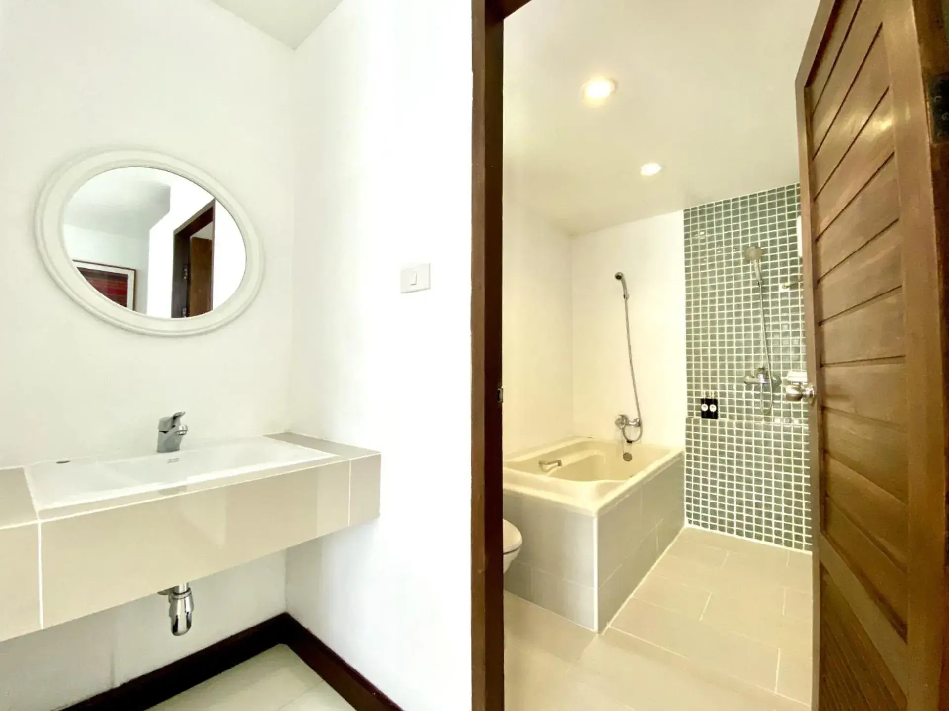 Bathroom in My Chiangmai Boutique Lodge (SHA Extra Plus)