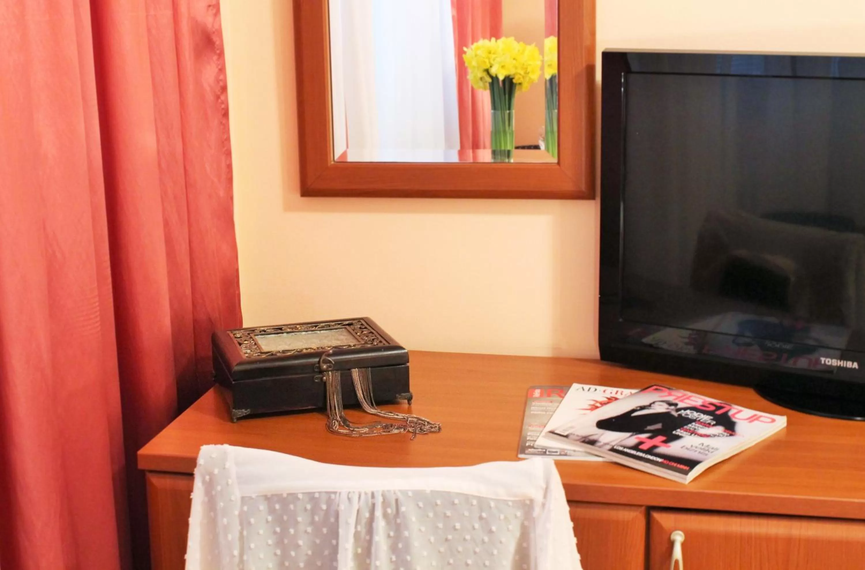 TV and multimedia in Hotel Rex