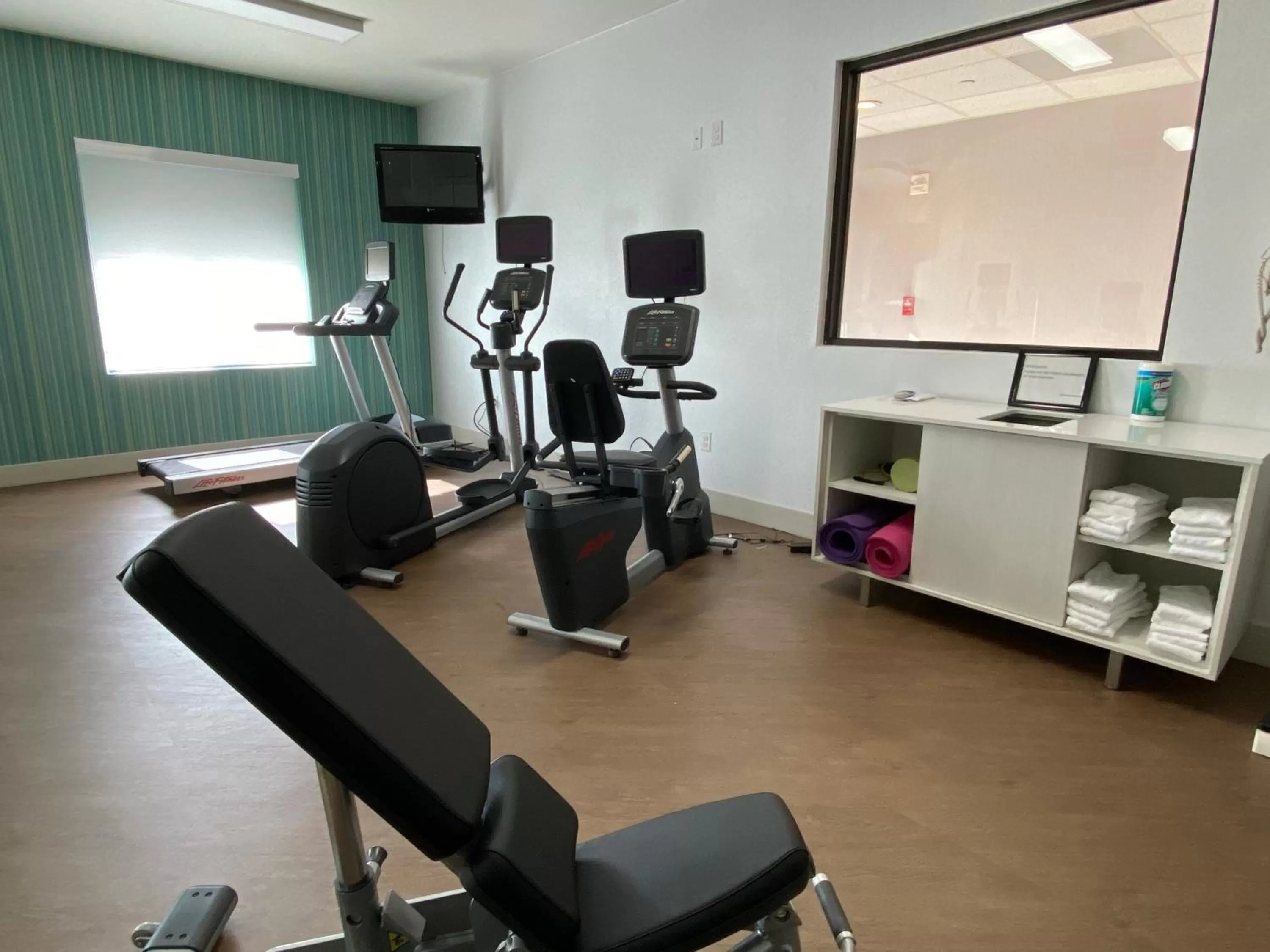 Fitness centre/facilities in Holiday Inn Express & Suites Beaumont - Oak Valley by IHG